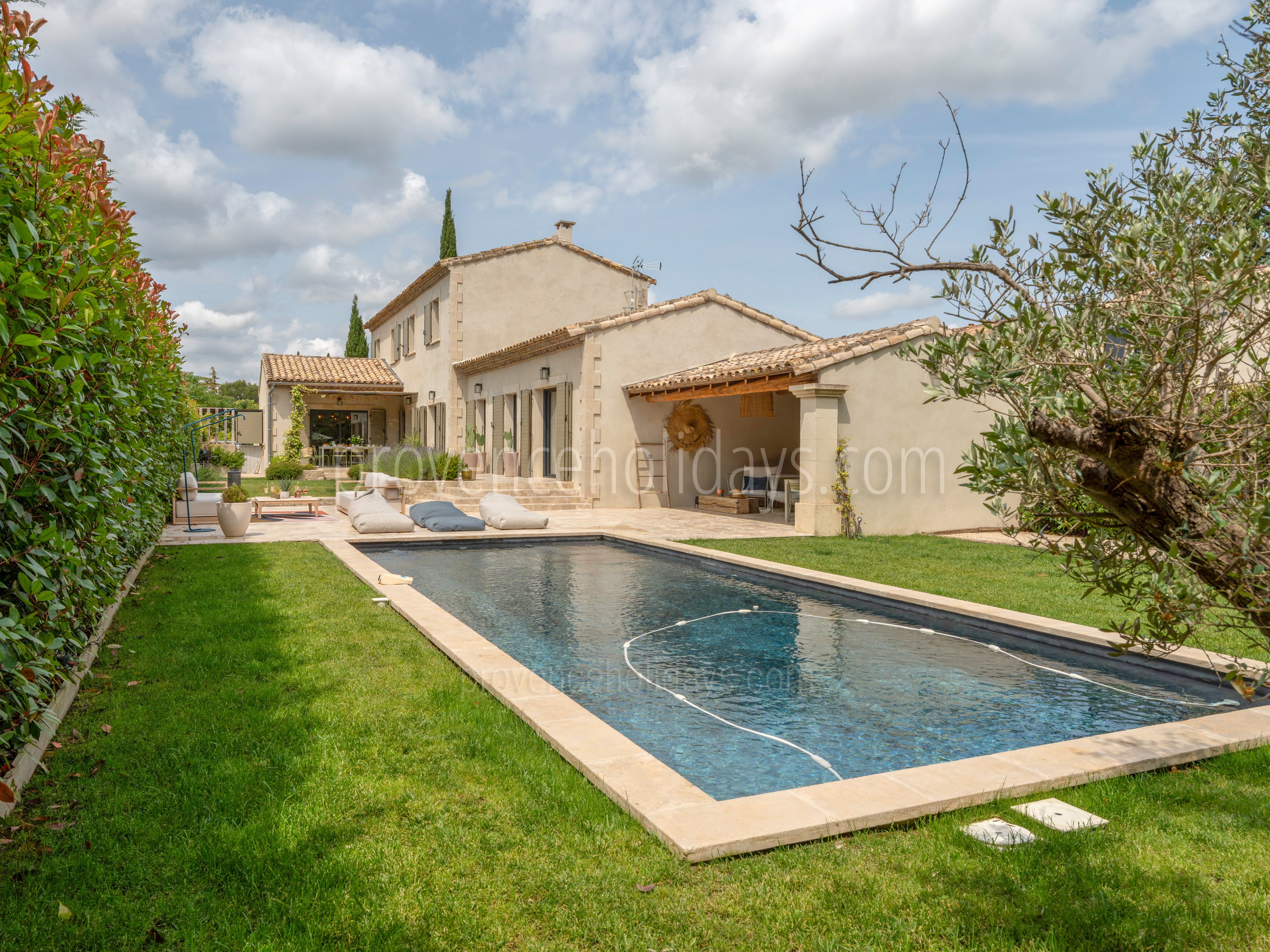 32 - Villa Alma: Villa: Pool