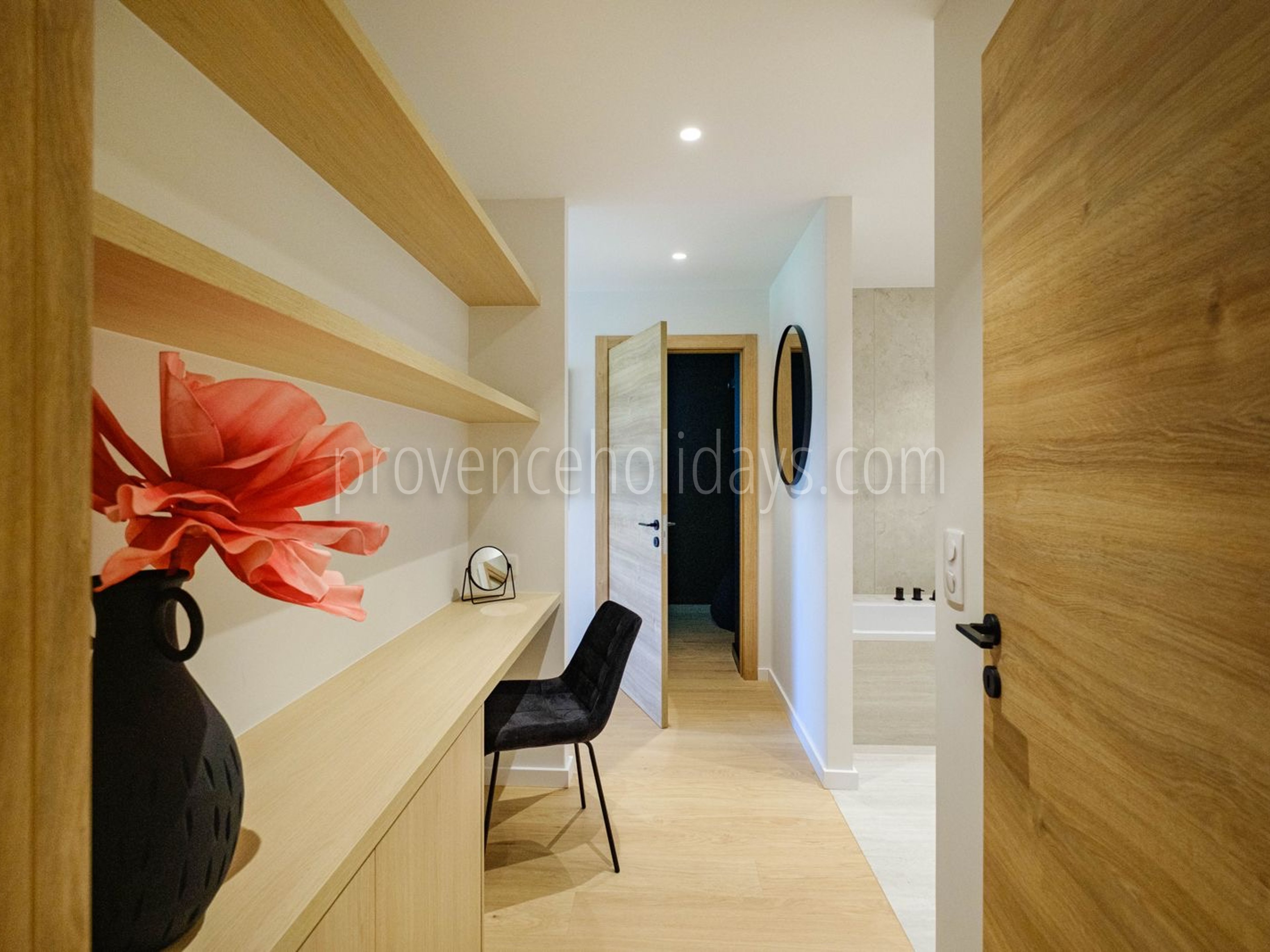 24 - Villa Riviera: Villa: Interior