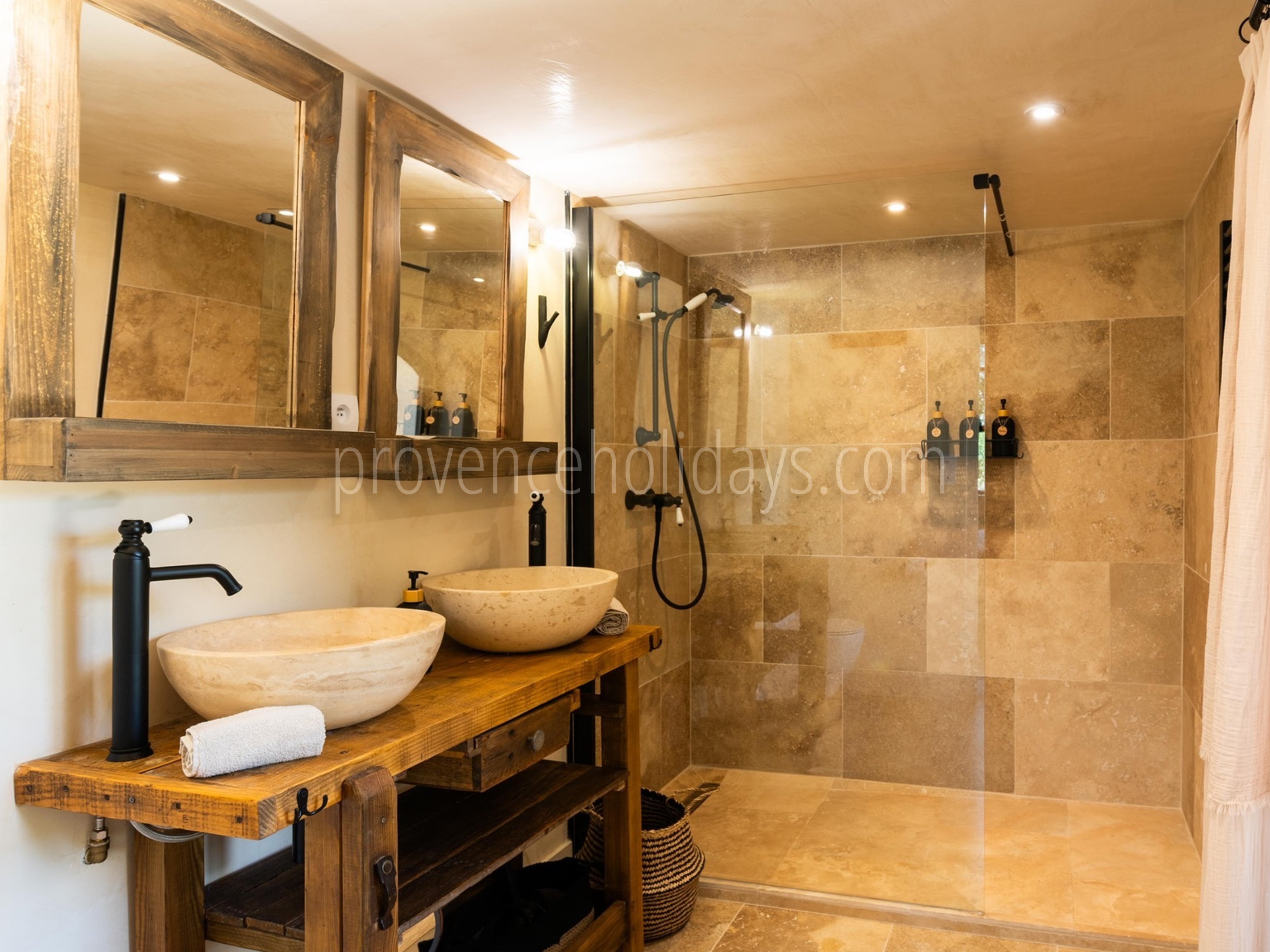 78 - Bastide Gergouven: Villa: Bathroom 2