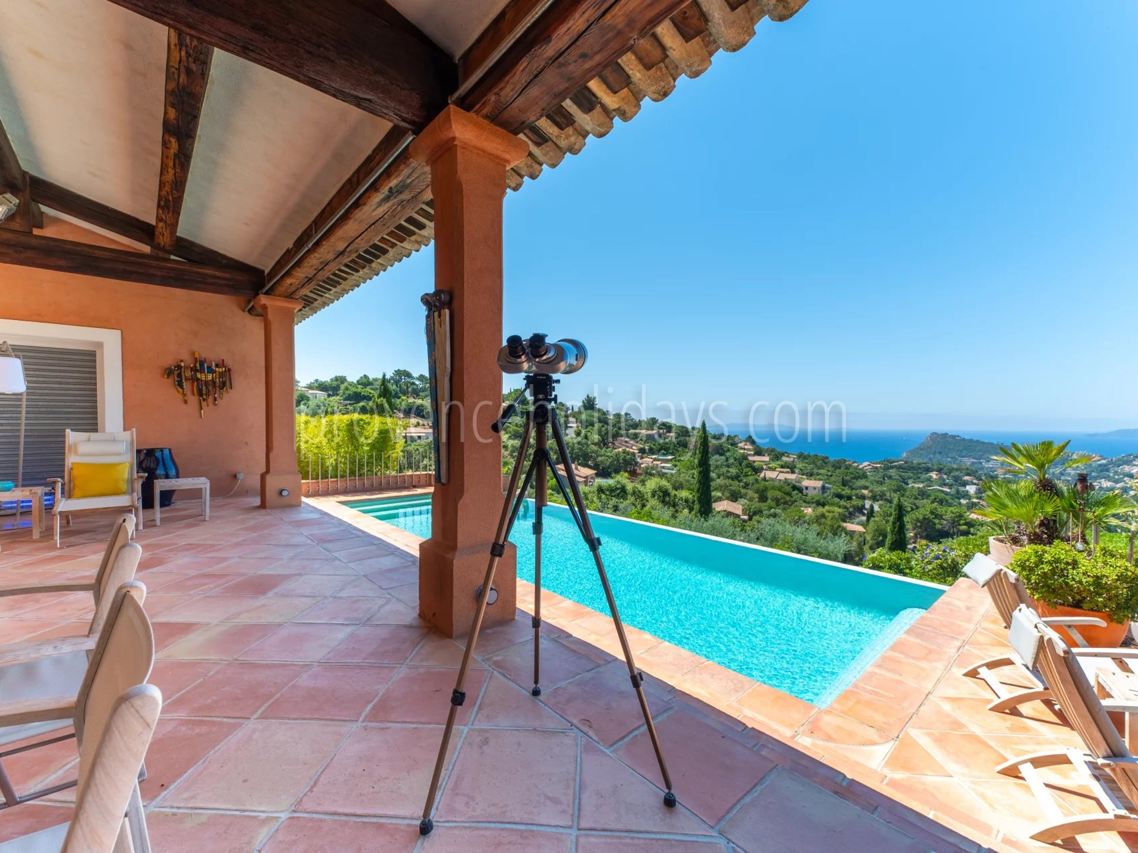 32 - Zeitgenössische Villa in Rayol-Canadel-sur-Mer: Villa: Pool