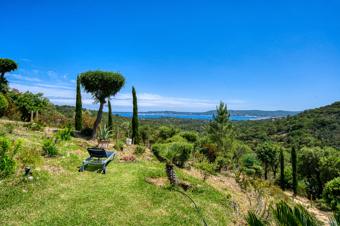 7 - Mistral Serene: Villa: Exterior