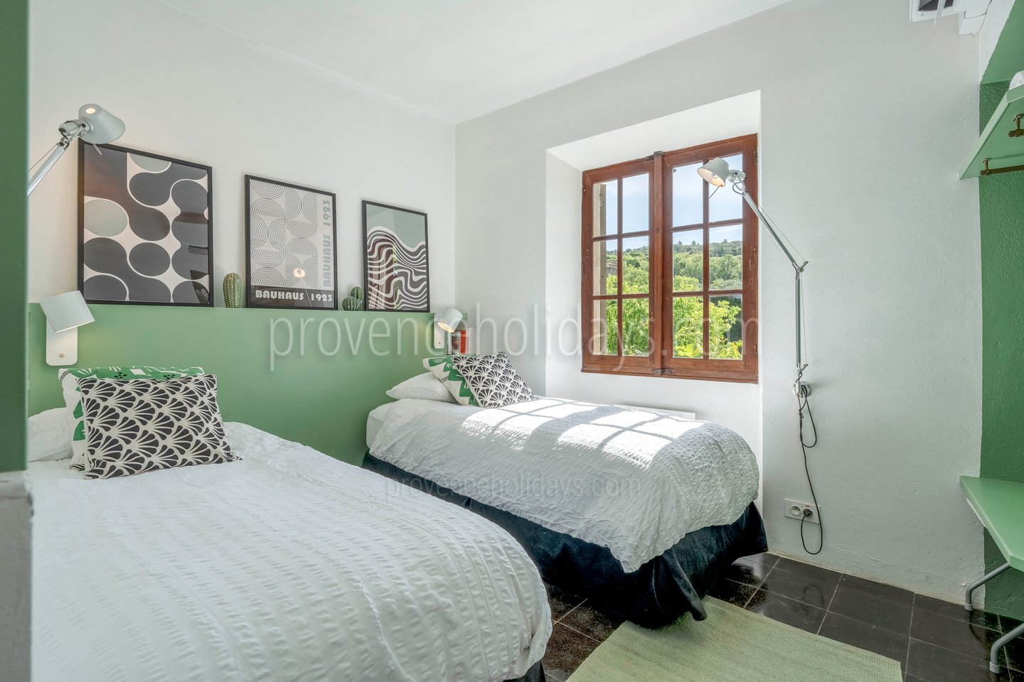 33 - Le Moulin de Gordes: Villa: Bedroom