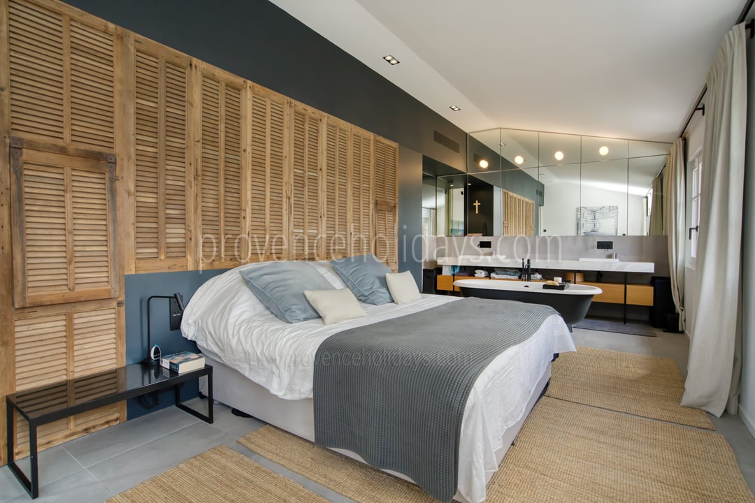 6 - Refuge d\'Azur: Villa: Bedroom
