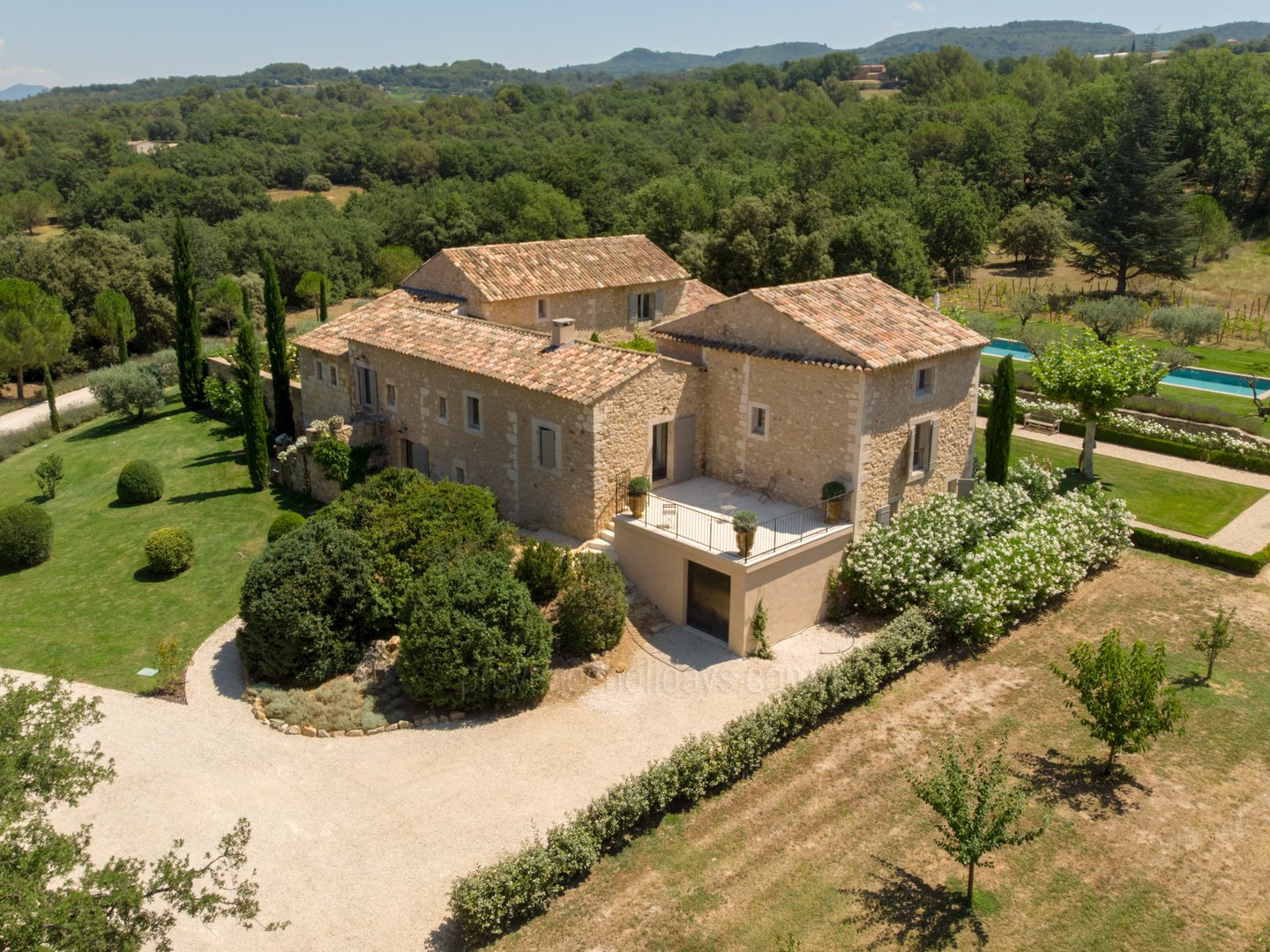 4 - Mas Saint-Julien: Villa: Exterior
