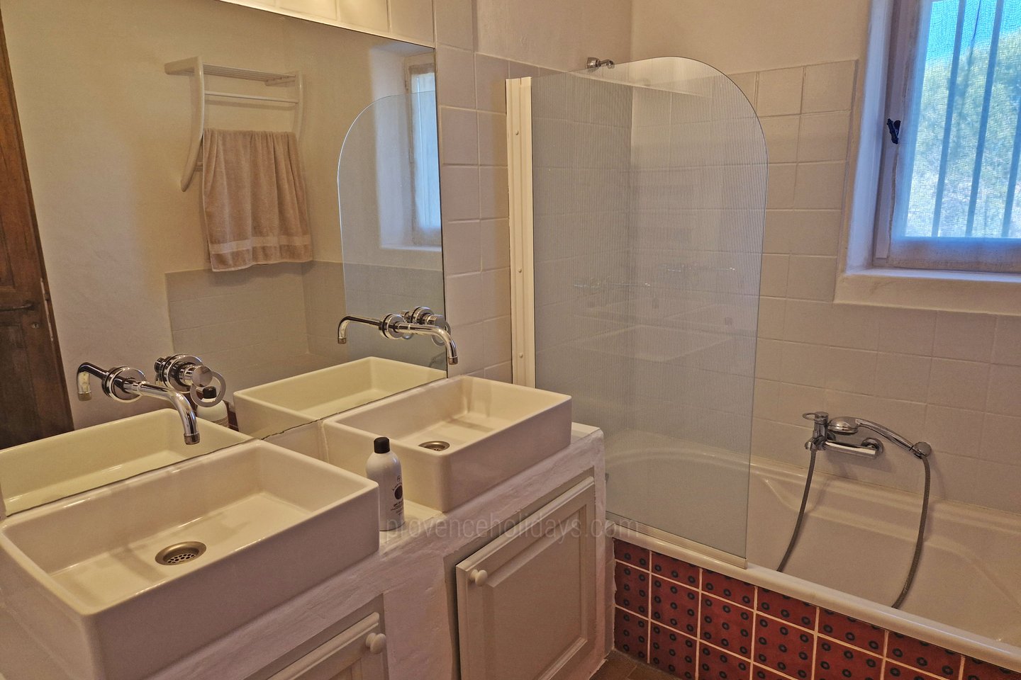 38 - Maison Capoune: Villa: Bathroom