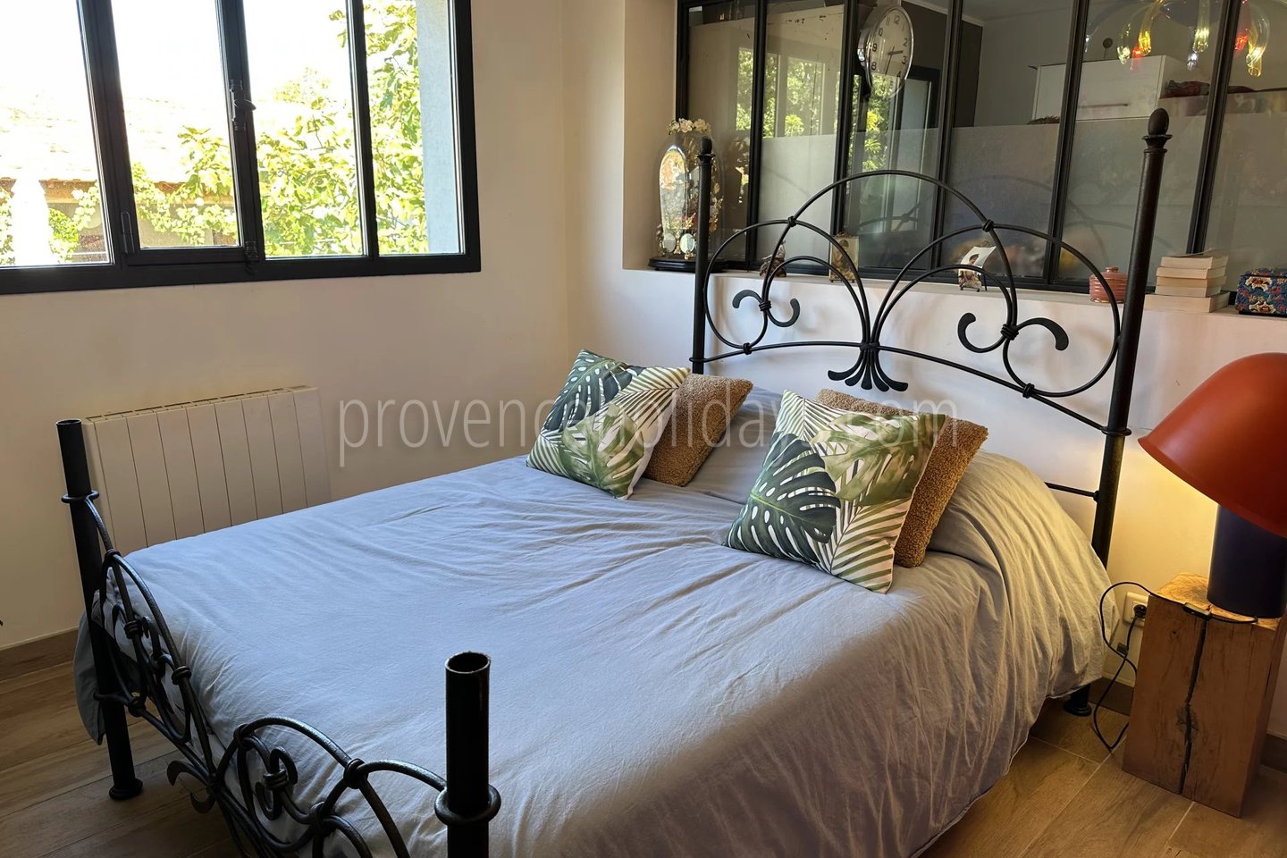 27 - Village house in Eygalières: Villa: Bedroom