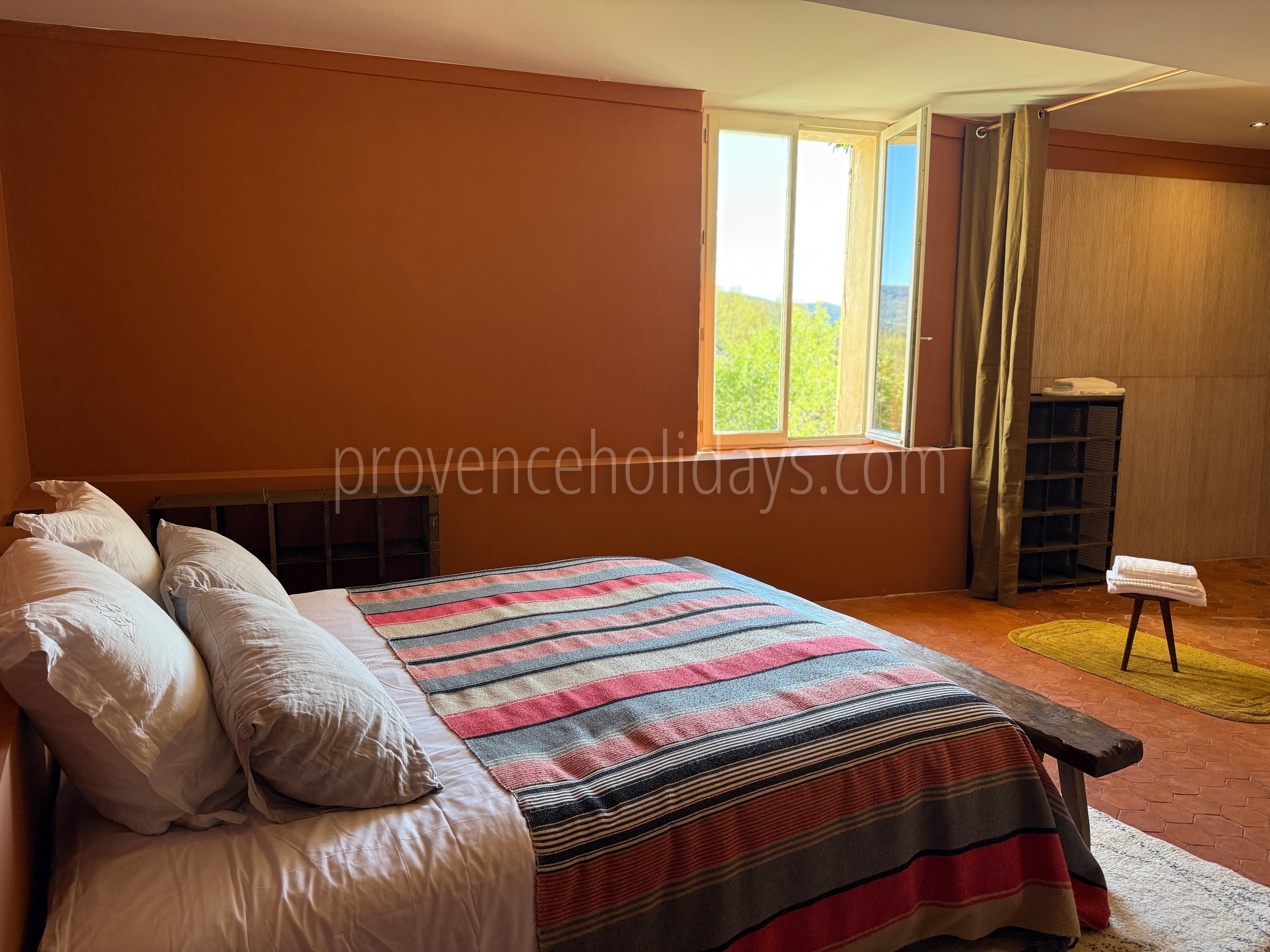23 - Hotel Olivine: Villa: Bedroom