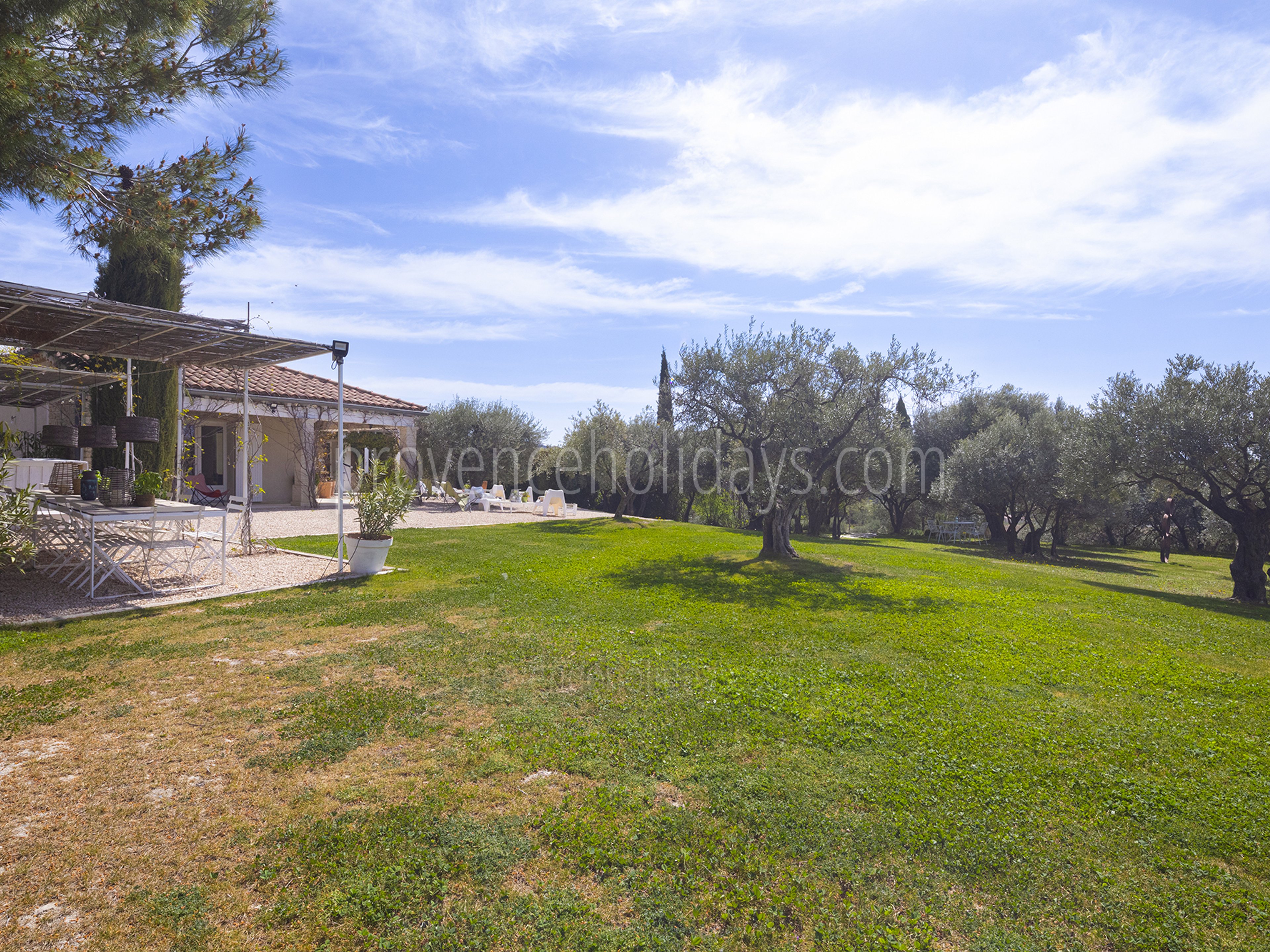 17 - Villa Crillon: Villa: Exterior