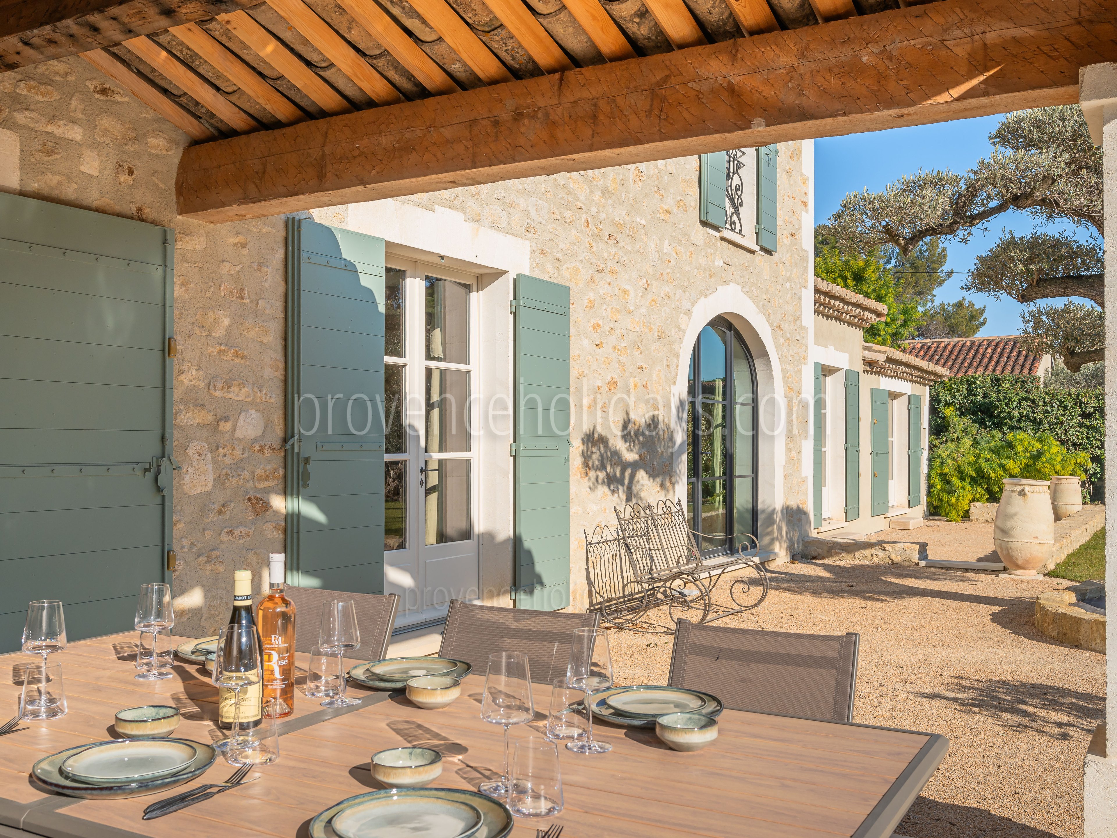 52 - Mas Lucie: Villa: Exterior