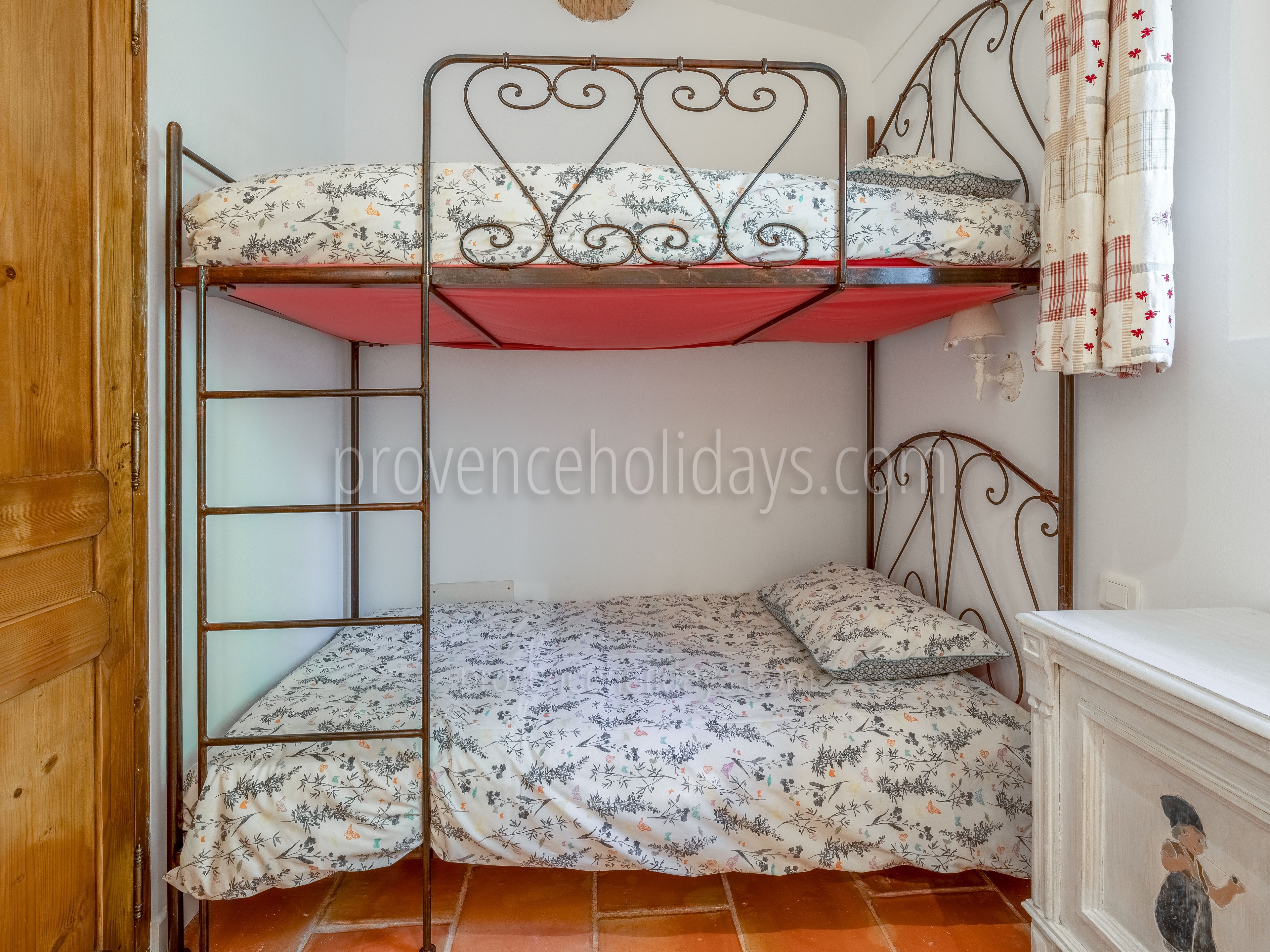56 - Villa Provençale: Villa: Bedroom