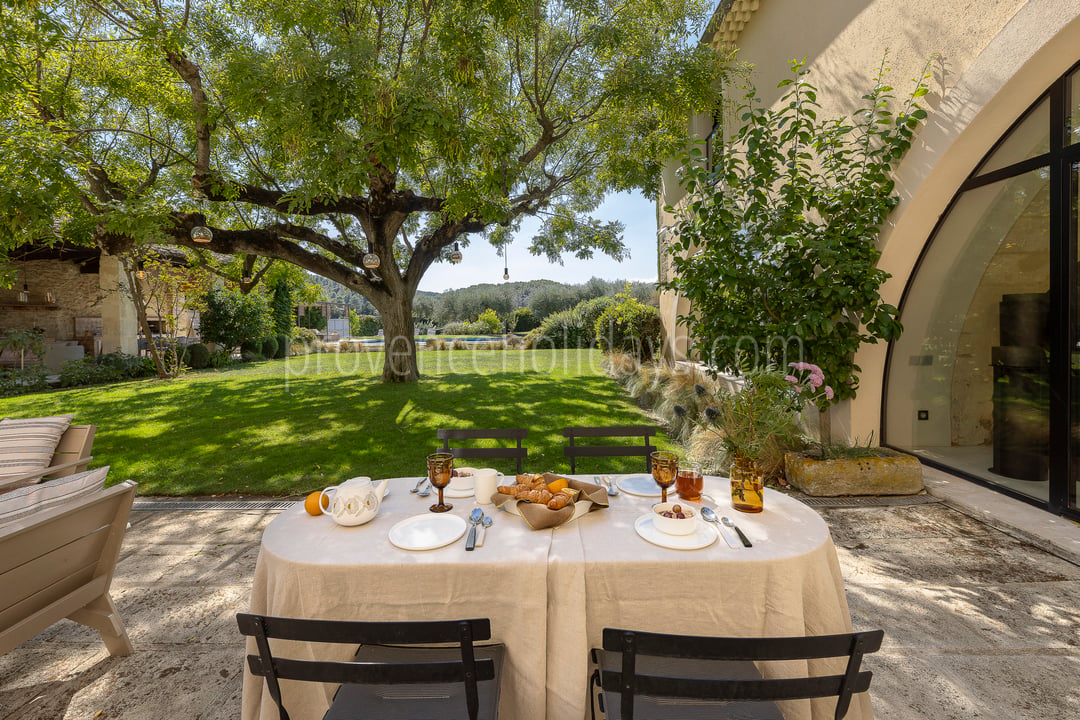 27 - Villa Saint Christol: Villa: Exterior