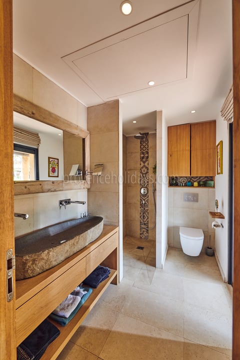 47 - Mas Spinelle: Villa: Bathroom