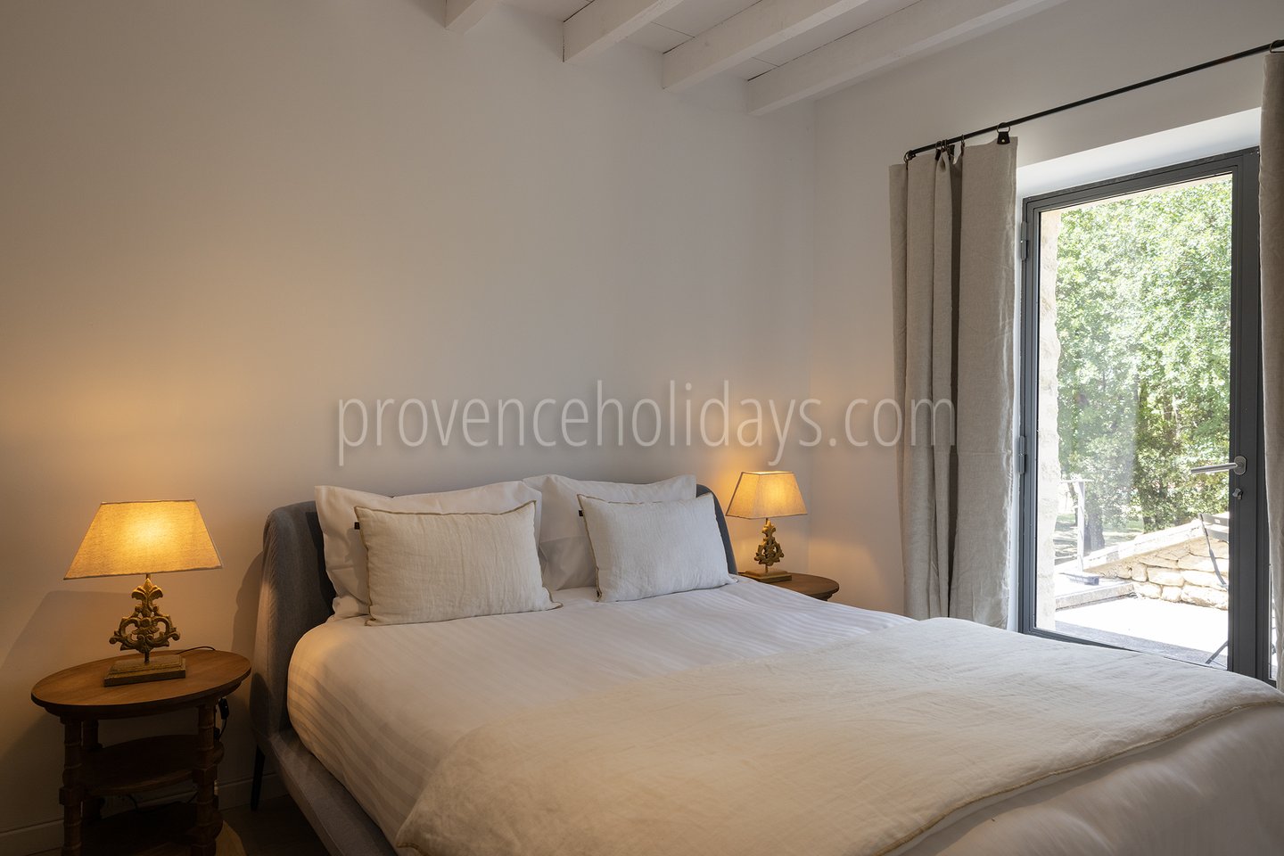 69 - Mas du Carlet: Villa: Bedroom