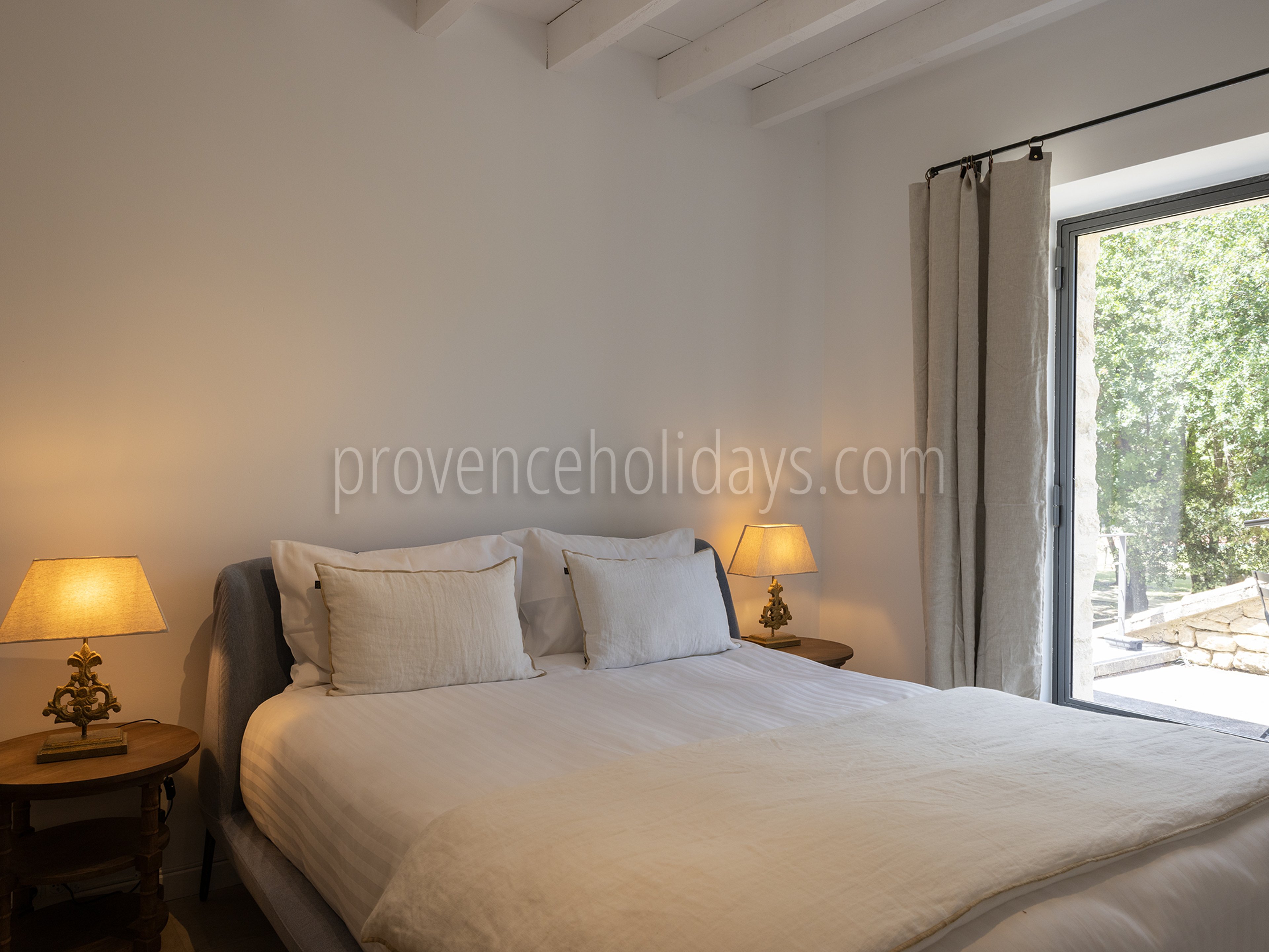 69 - Mas du Carlet: Villa: Bedroom