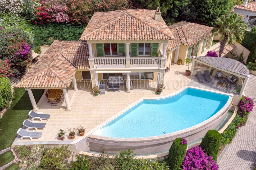 23 - Villa Cyanite: Villa: Pool