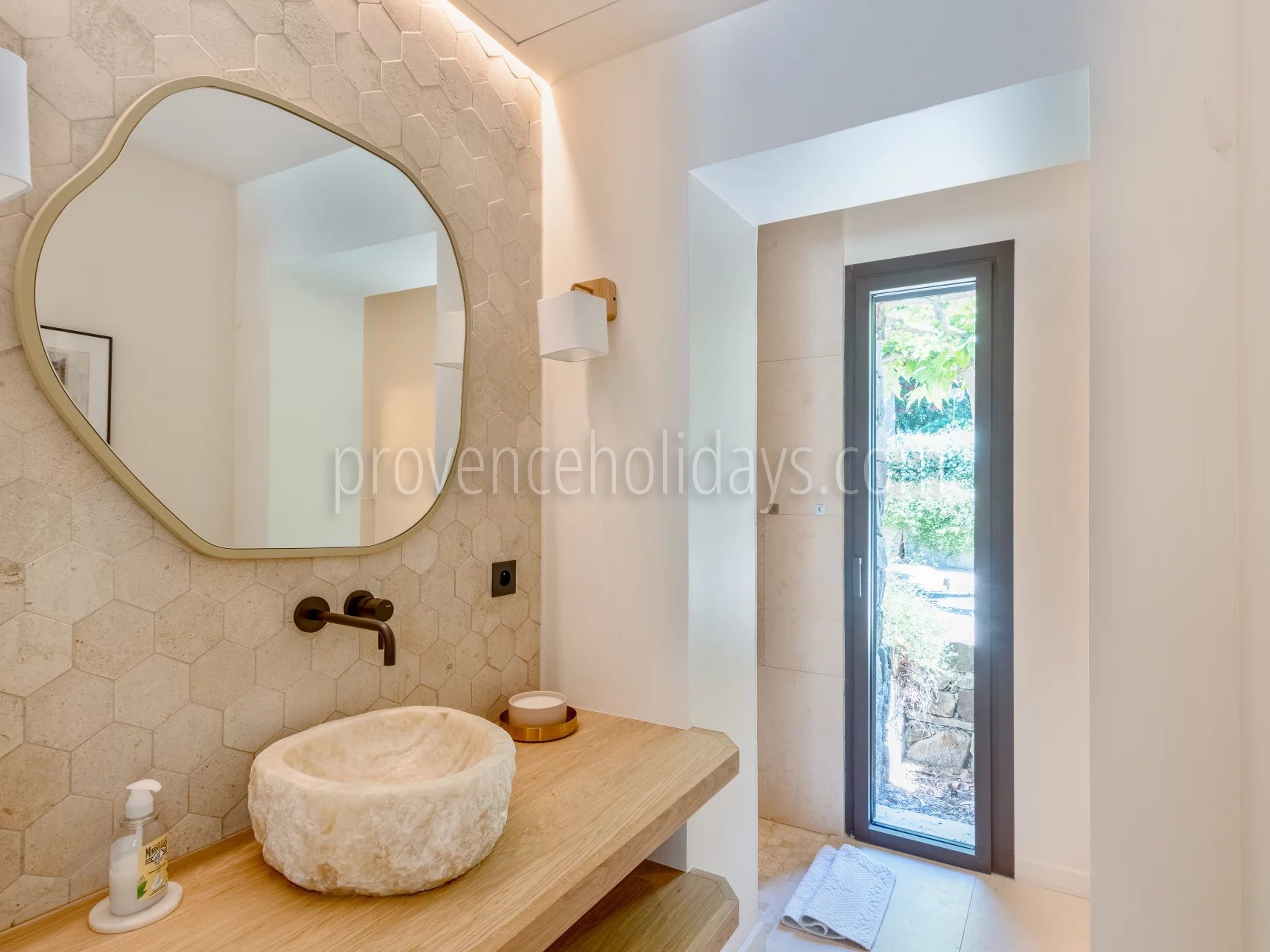 15 - Ebenerdige Villa in Ramatuelle: Villa: Bathroom