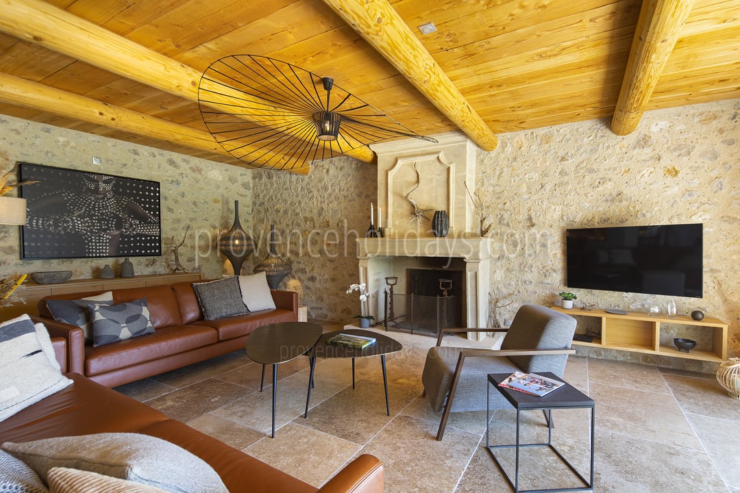 11 - Mas des Cerisiers: Villa: Interior