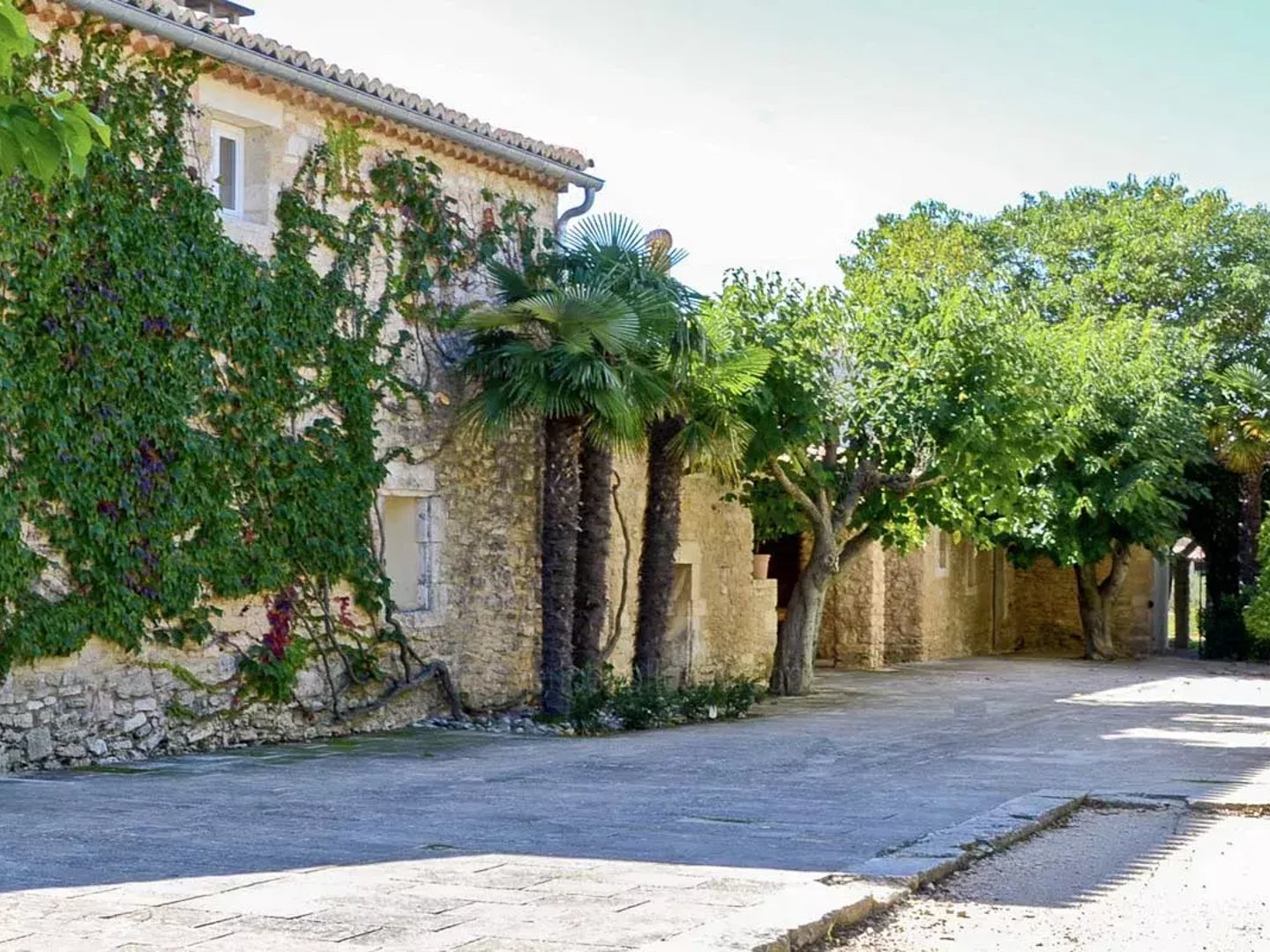 10 - Bonnieux Mas: Villa: Exterior