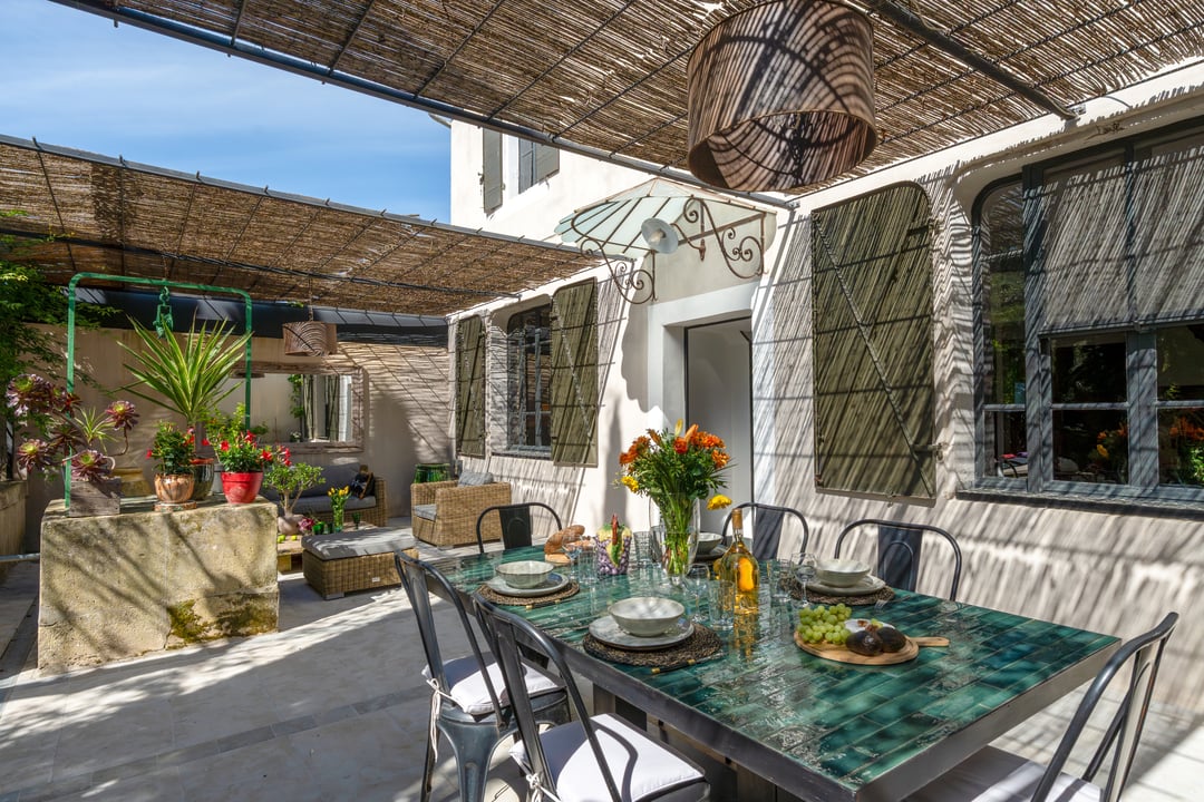 15 - L\'Hôtel Particulier: Villa: Exterior