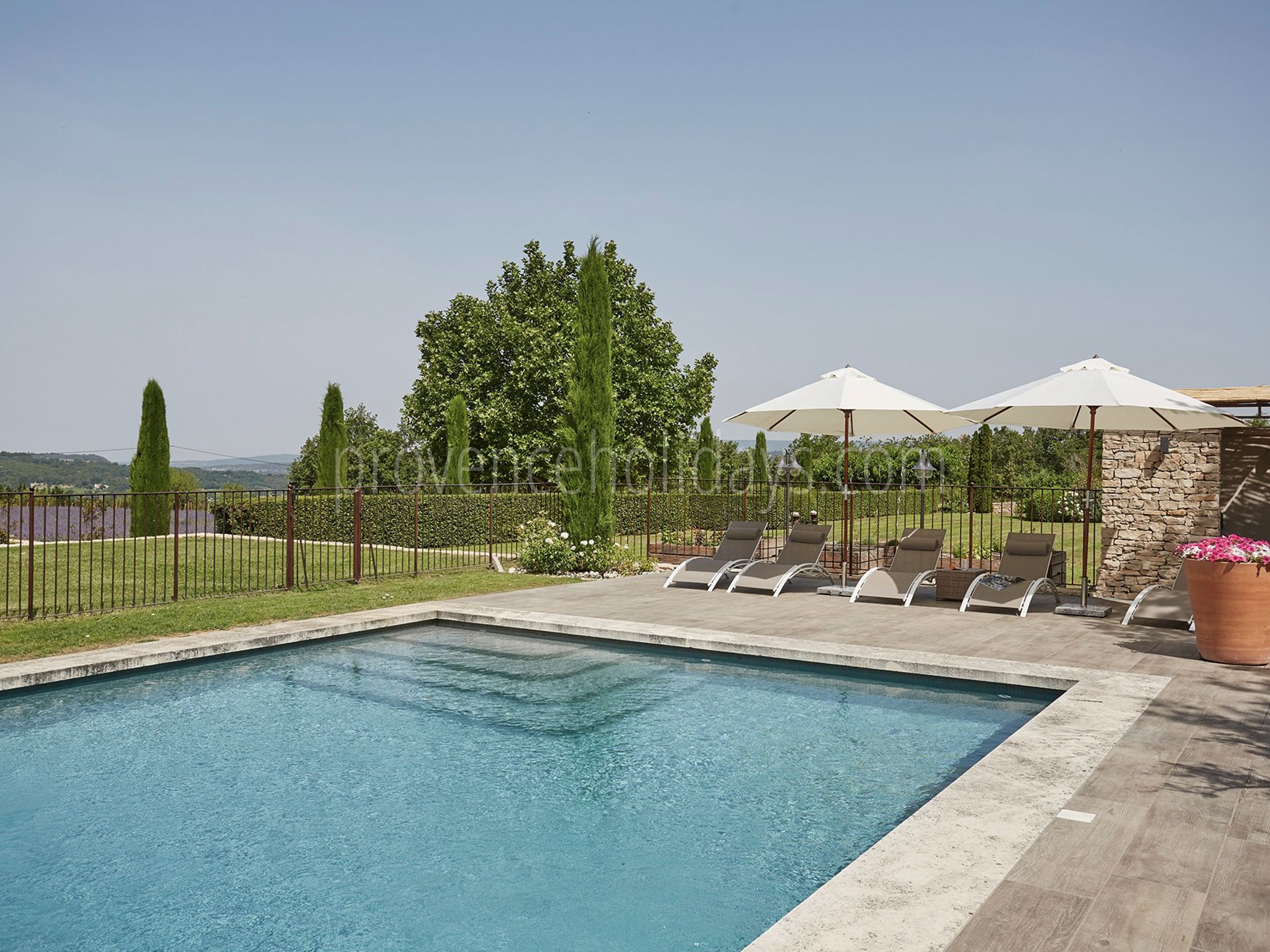 17 - L’Orée des Lavandes: Villa: Pool