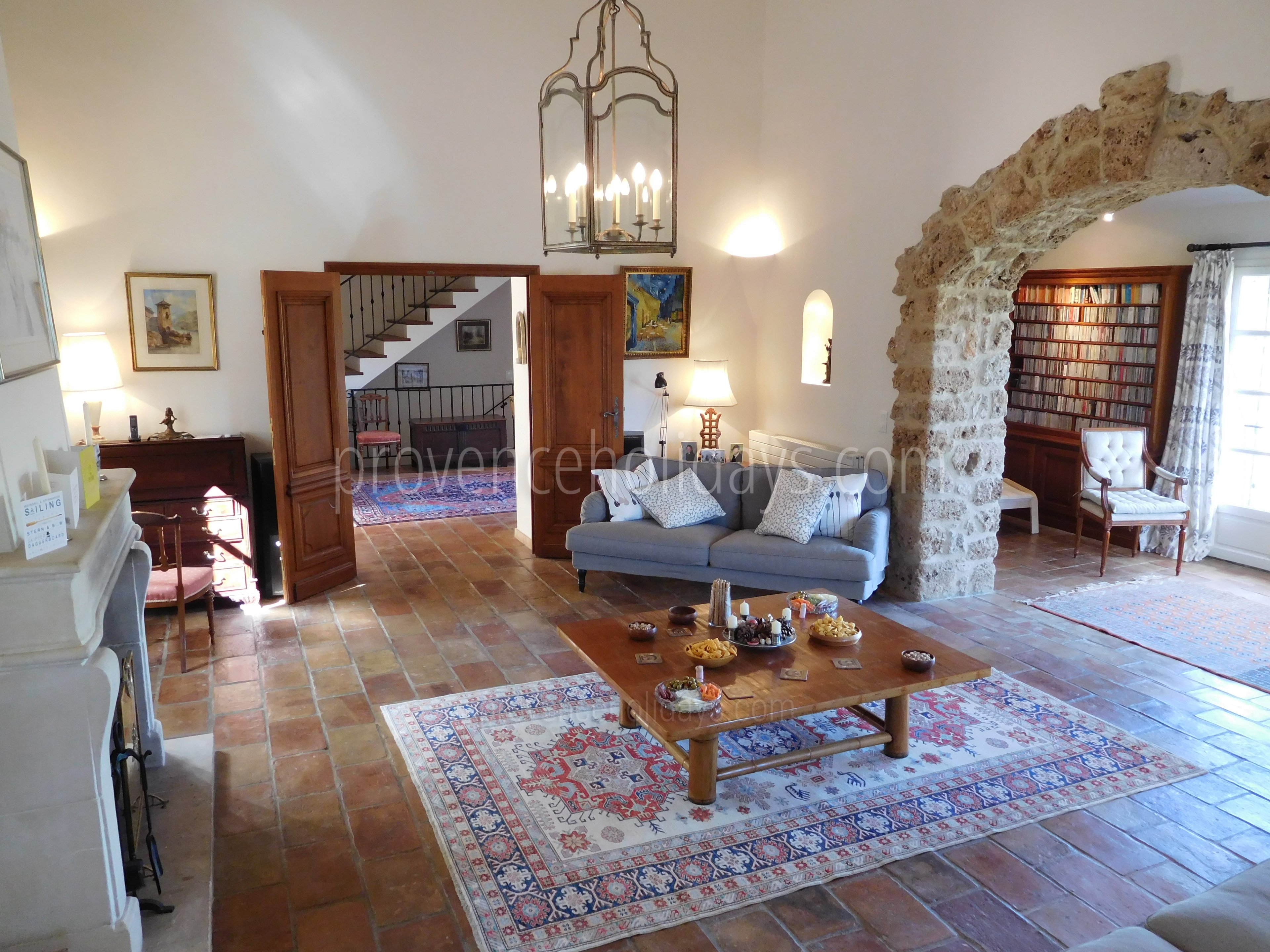35 - Mas Lorgues: Villa: Interior