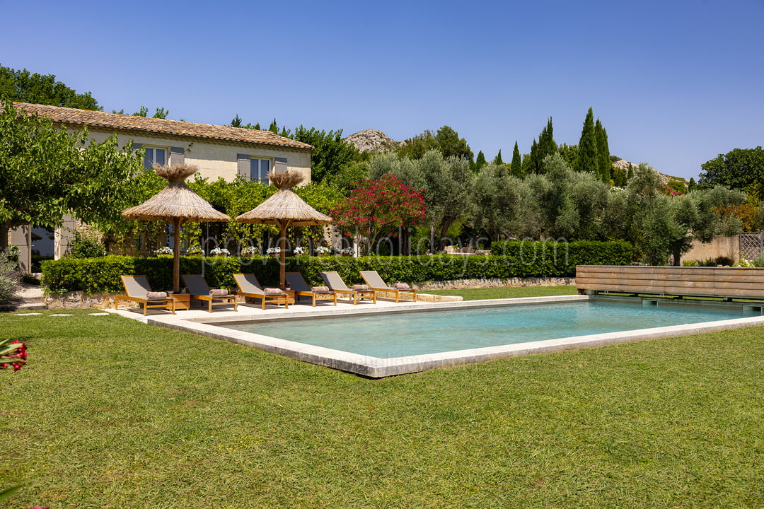 4 - Le Mas des Lauriers: Villa: Pool
