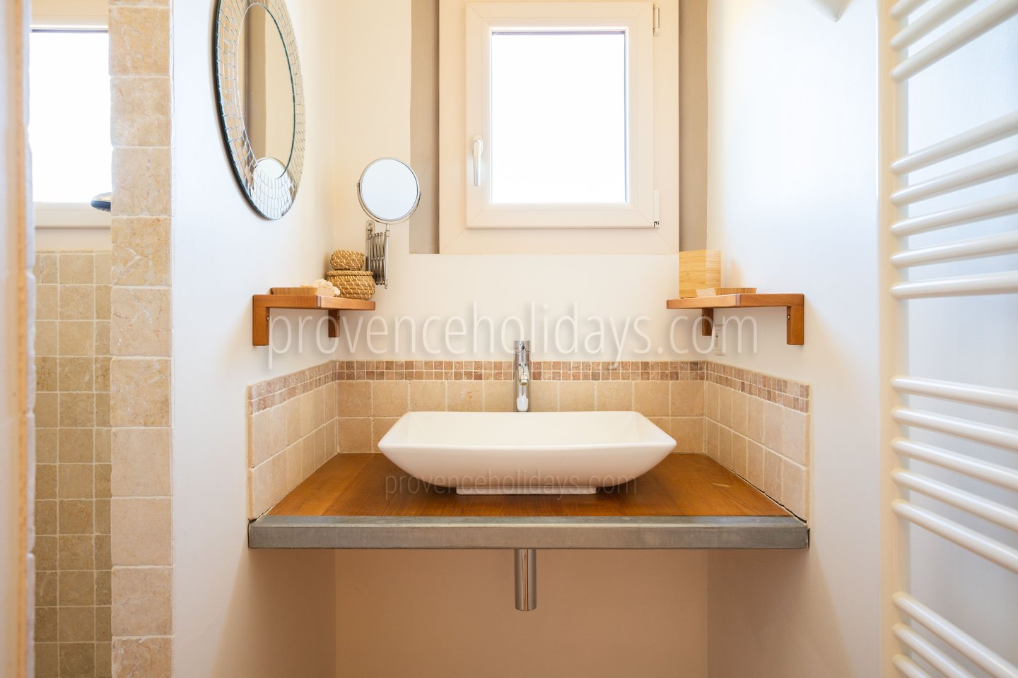 18 - Mas de la Colline: Villa: Bathroom