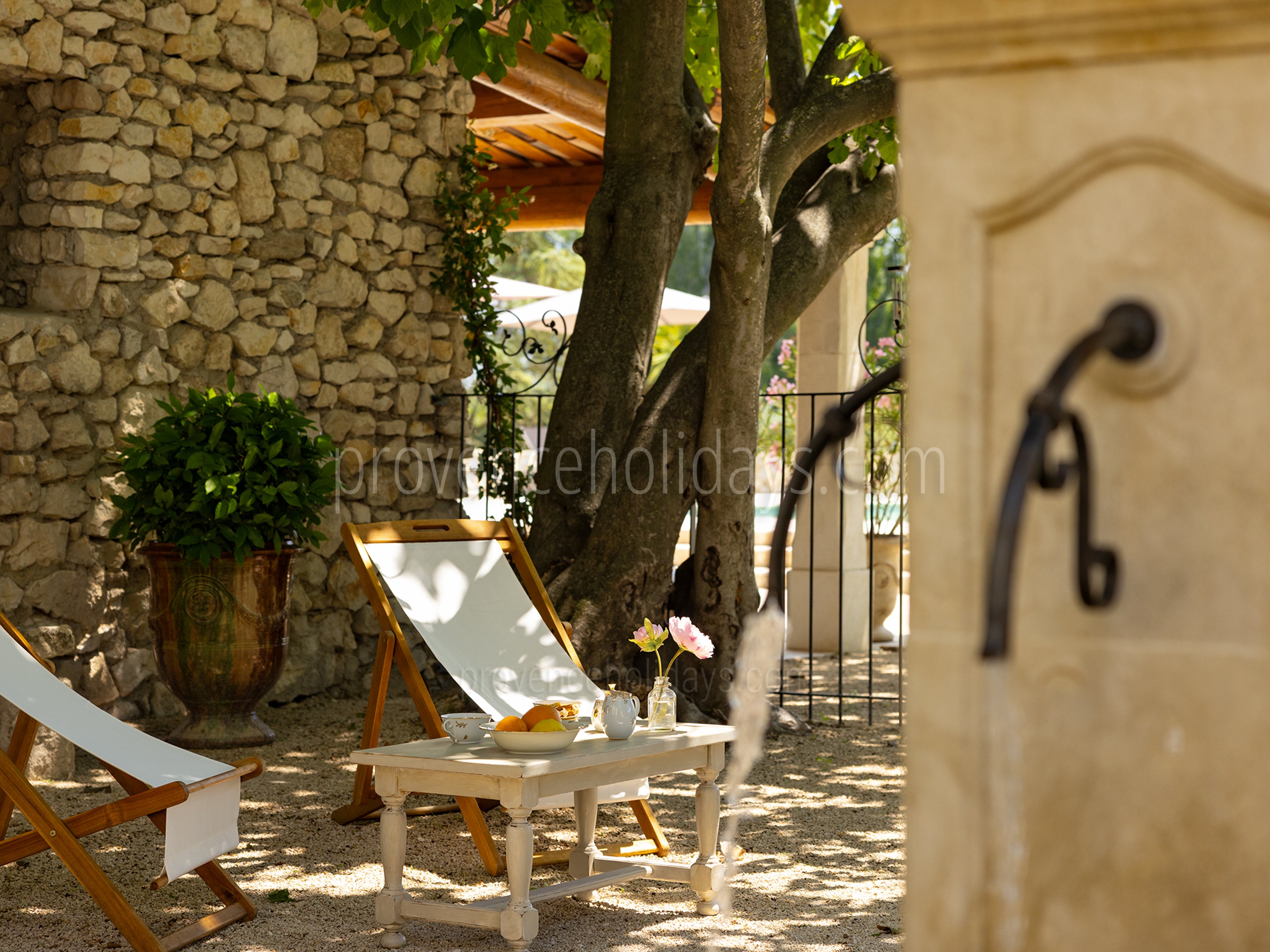 32 - La Bastide Lavande: Villa: Exterior