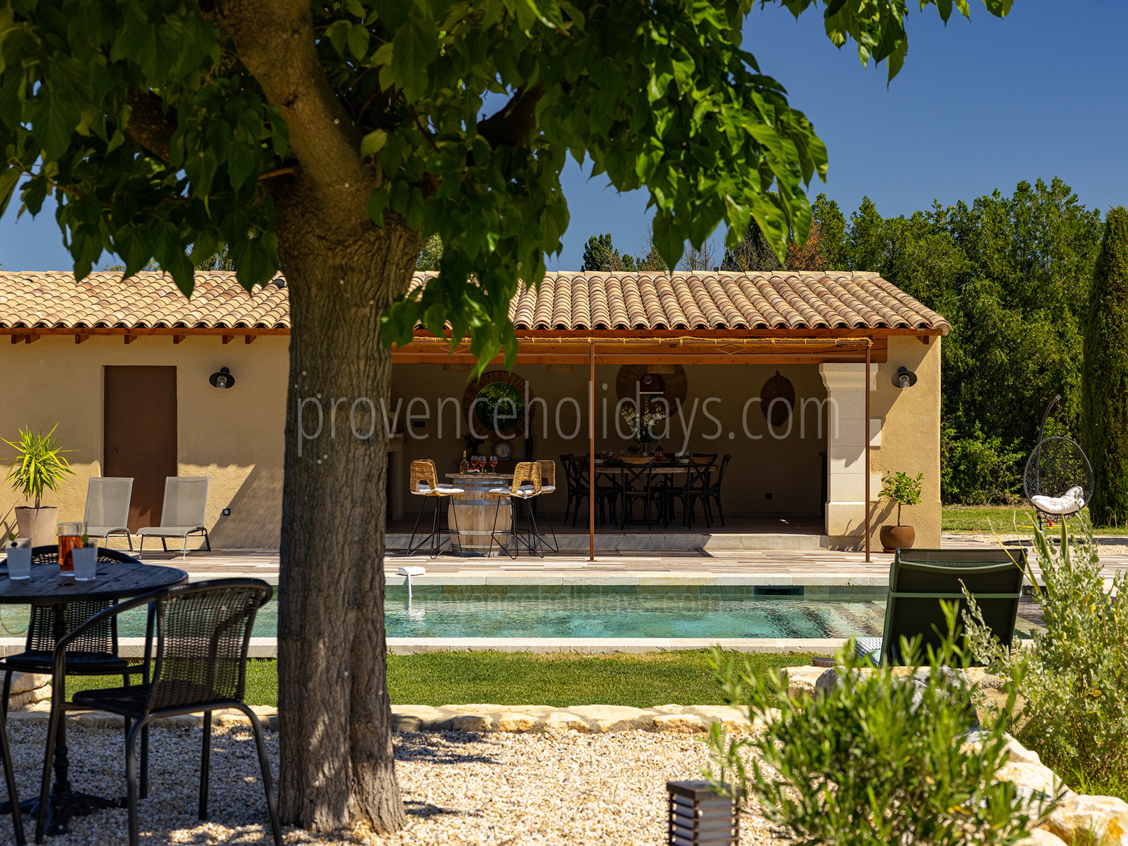20 - Mas des deux Mûriers: Villa: Exterior