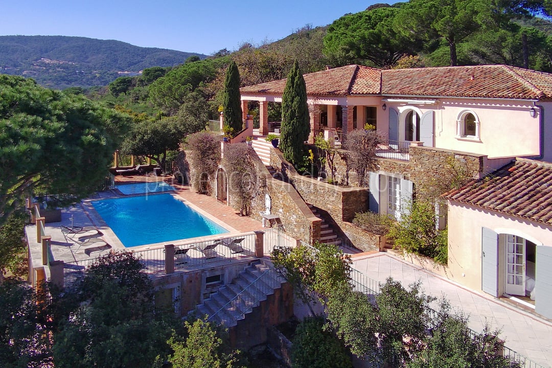 Elegant villa with pool between Pampelonne and Ramatuelle