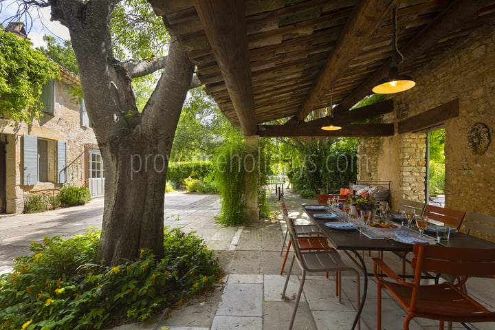 11 - Mas des Lavandes: Villa: Exterior