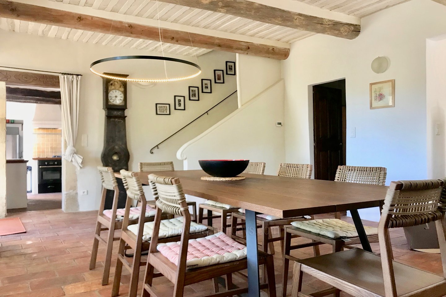 30 - Provence retrouvée: Villa: Interior
