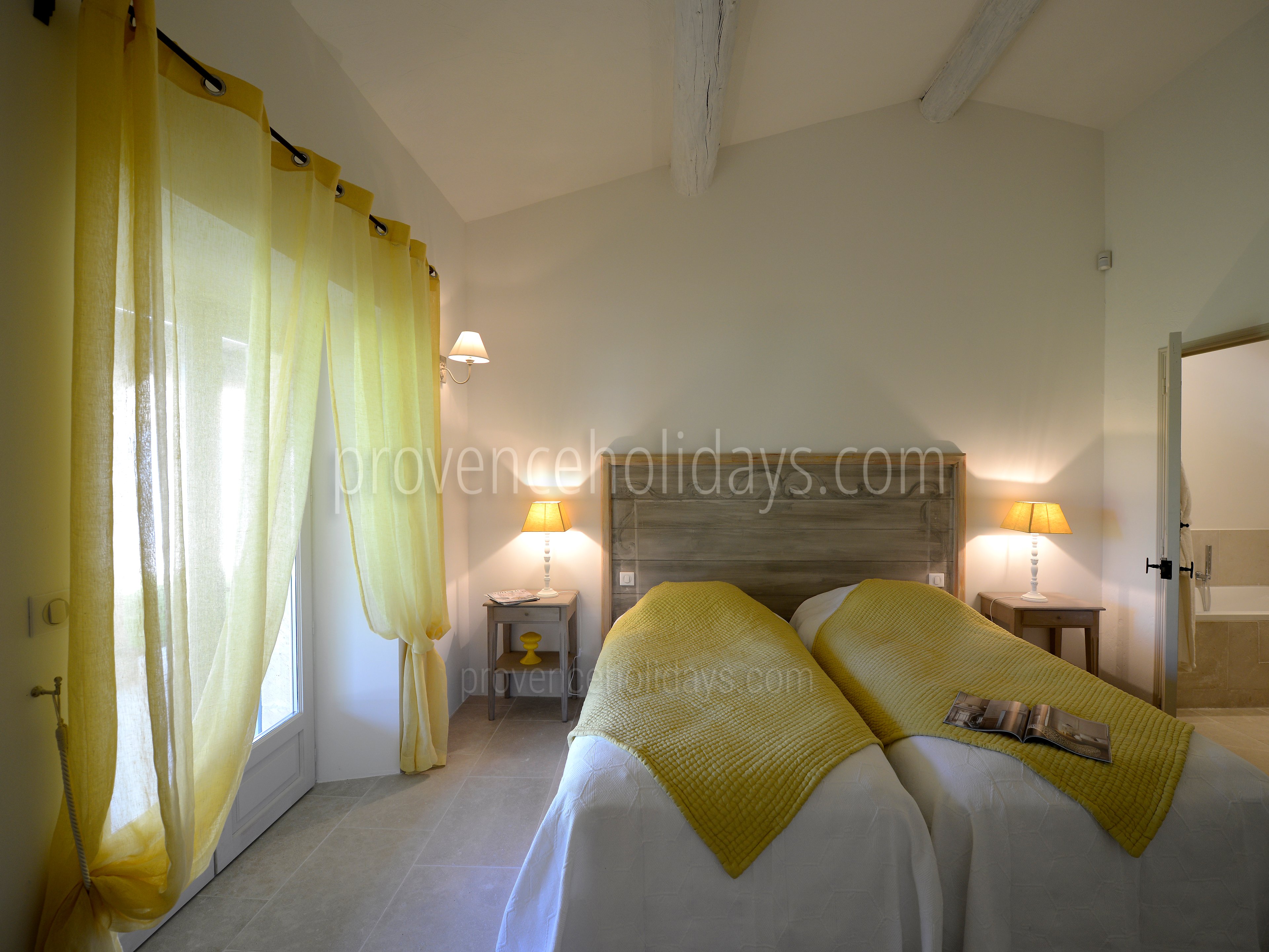 21 - Mas du Bois d\'Or: Villa: Bedroom 2