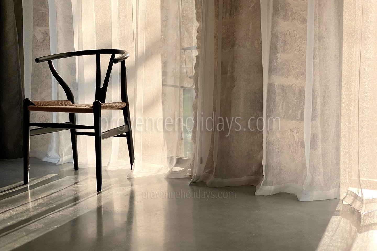 31 - Mas Villard: Villa: Interior