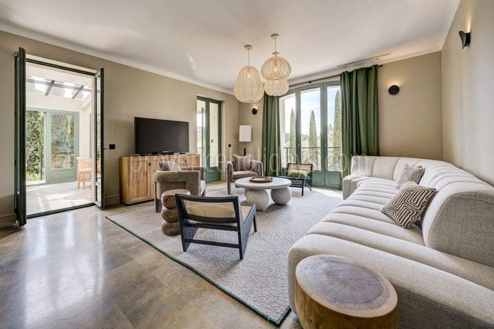 5 - Villa Castel: Villa: Interior
