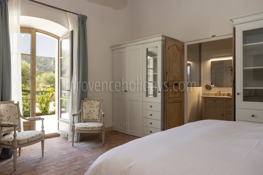 76 - Grand Mas d\'Oppède: Villa: Bedroom