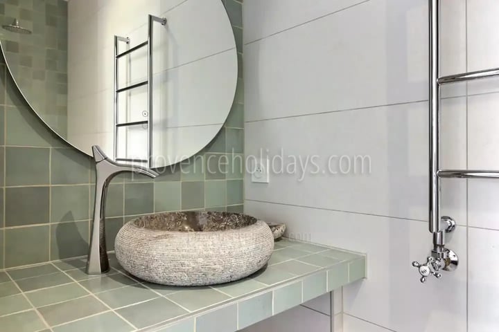 23 - Maison de la Sorgue: Villa: Bathroom