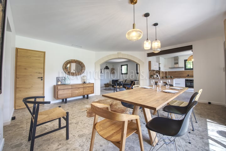 10 - Mazet du Paradou: Villa: Interior
