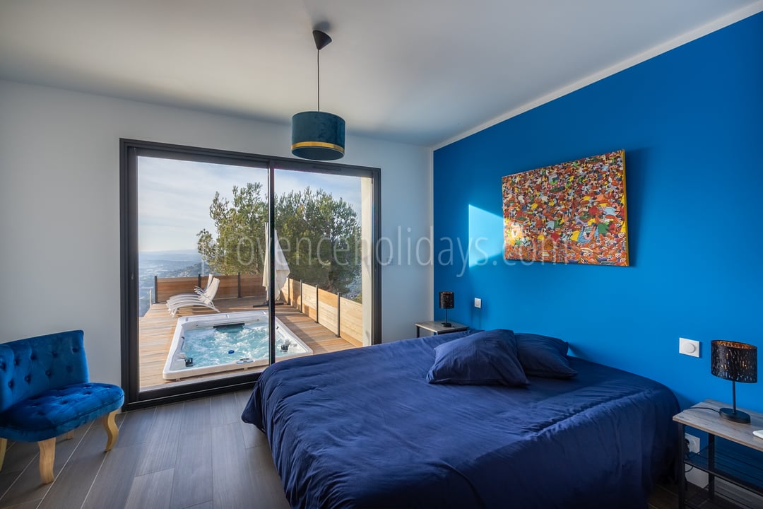 3 - Villa Azur: Villa: Bedroom