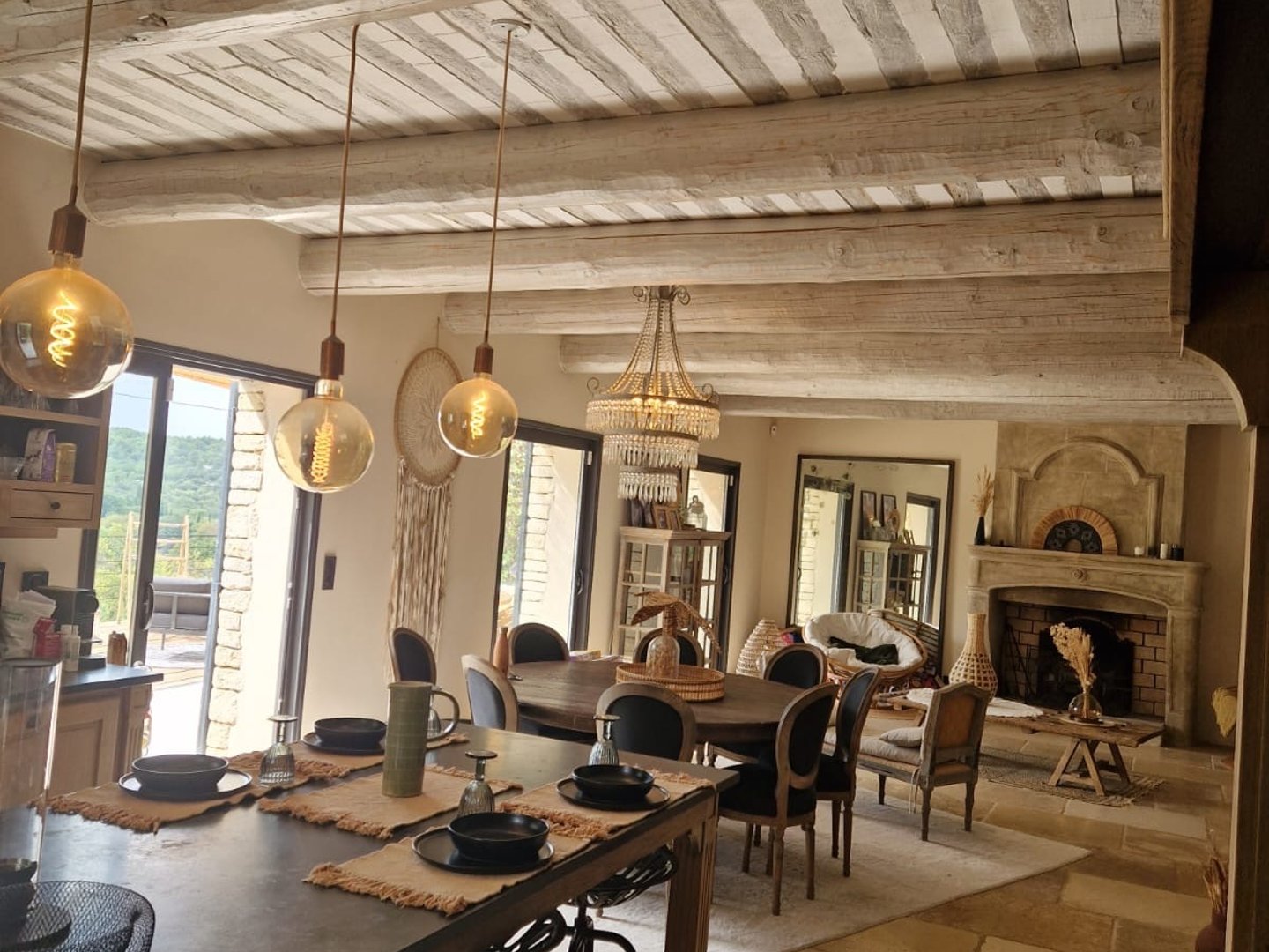 45 - La Roque sur Pernes: Villa: Interior - Living Room - Main House