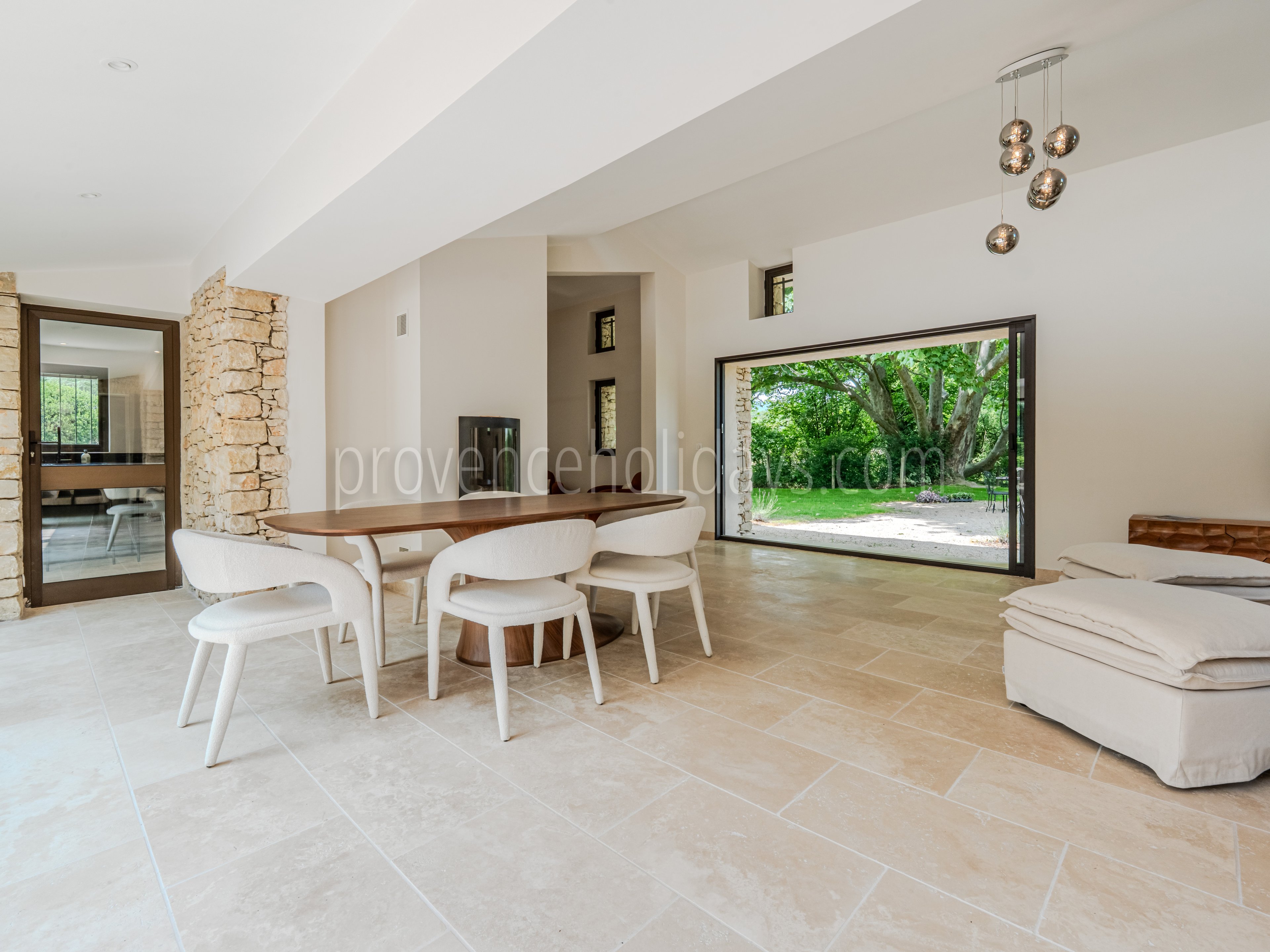 5 - Mas de la Rivière Secrète: Villa: Interior