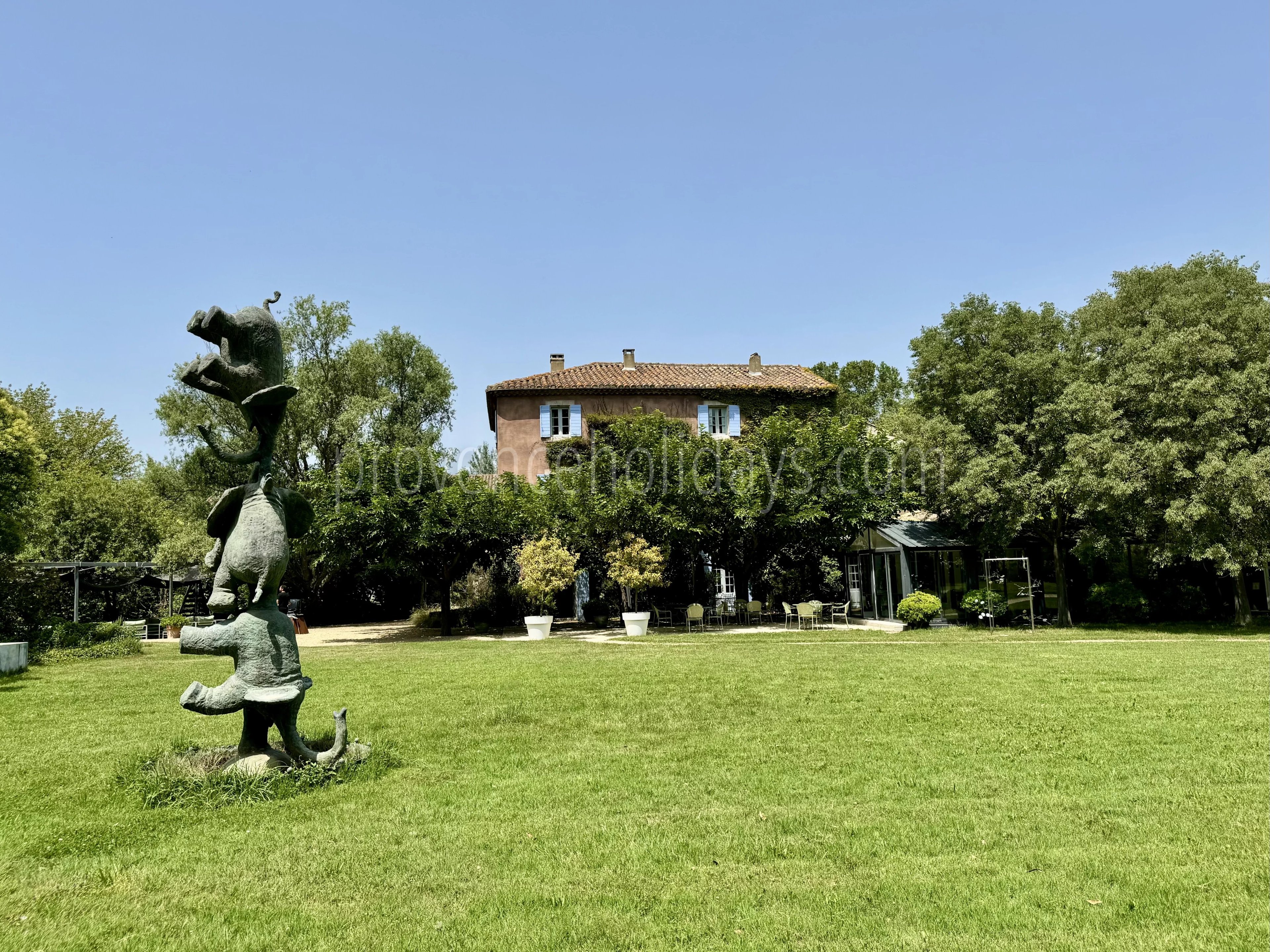 18 - Bastide in L\'Isle-sur-la-Sorgue: Villa: Exterior