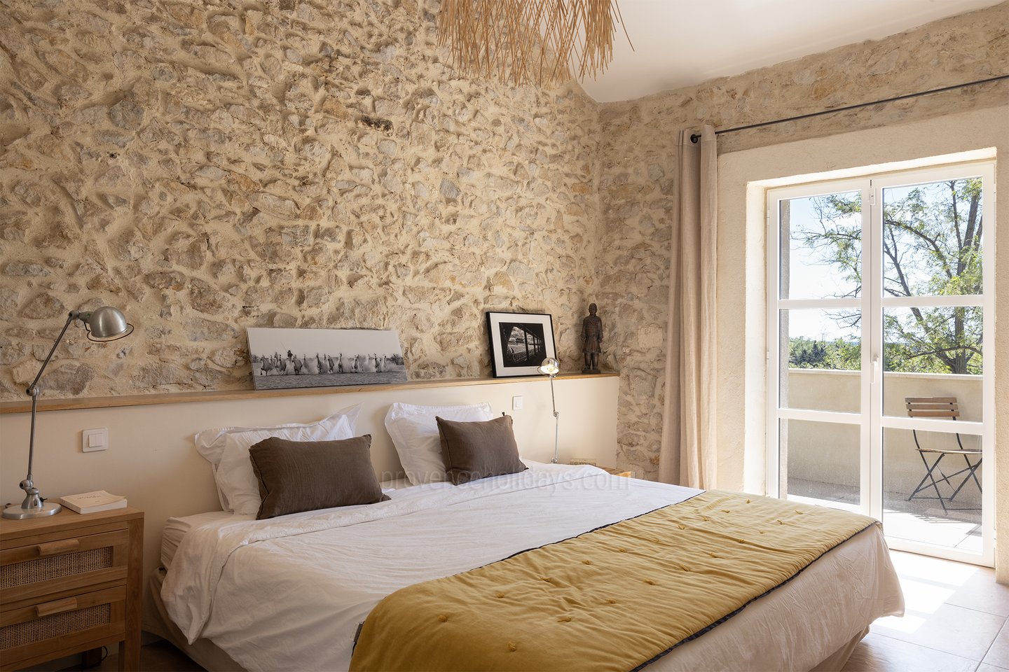 24 - Mas de Flandrin: Villa: Bedroom