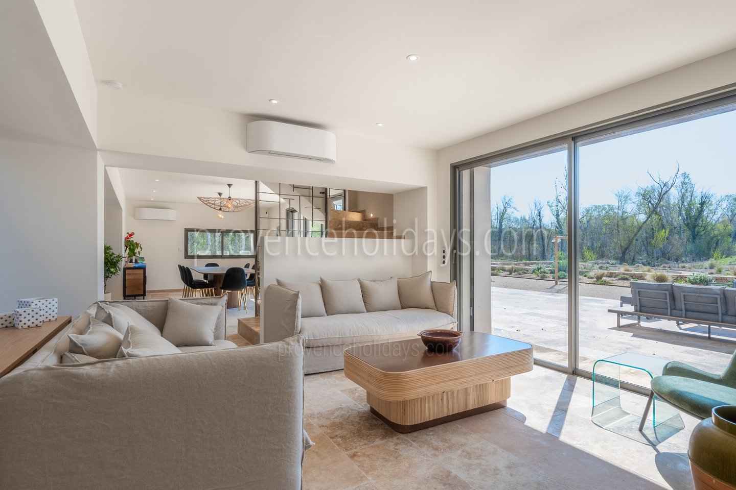 27 - Mas du Canal: Villa: Interior