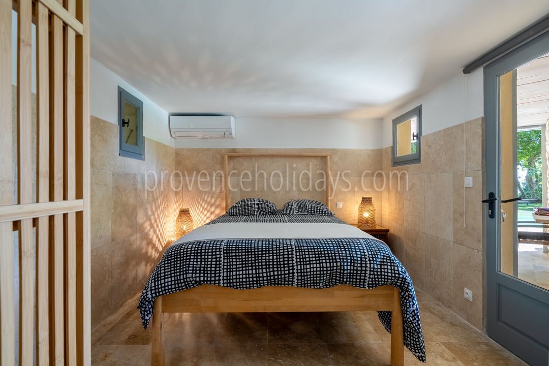 50 - Domaine de la Bouisse: Villa: Bedroom