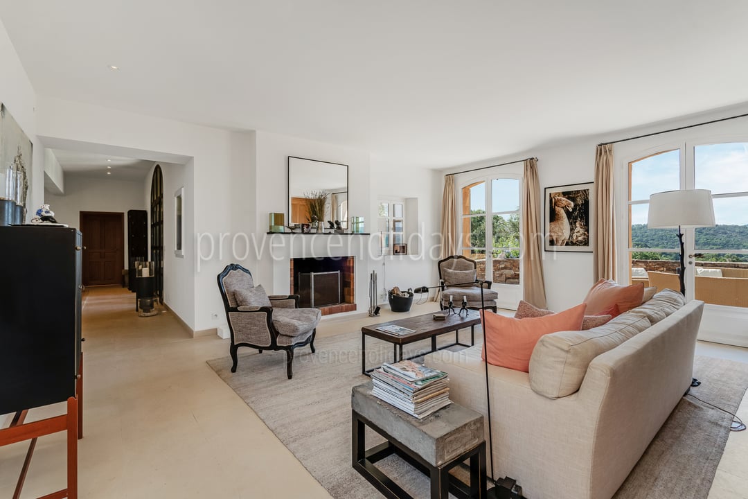 7 - Bastide Azurée: Villa: Interior