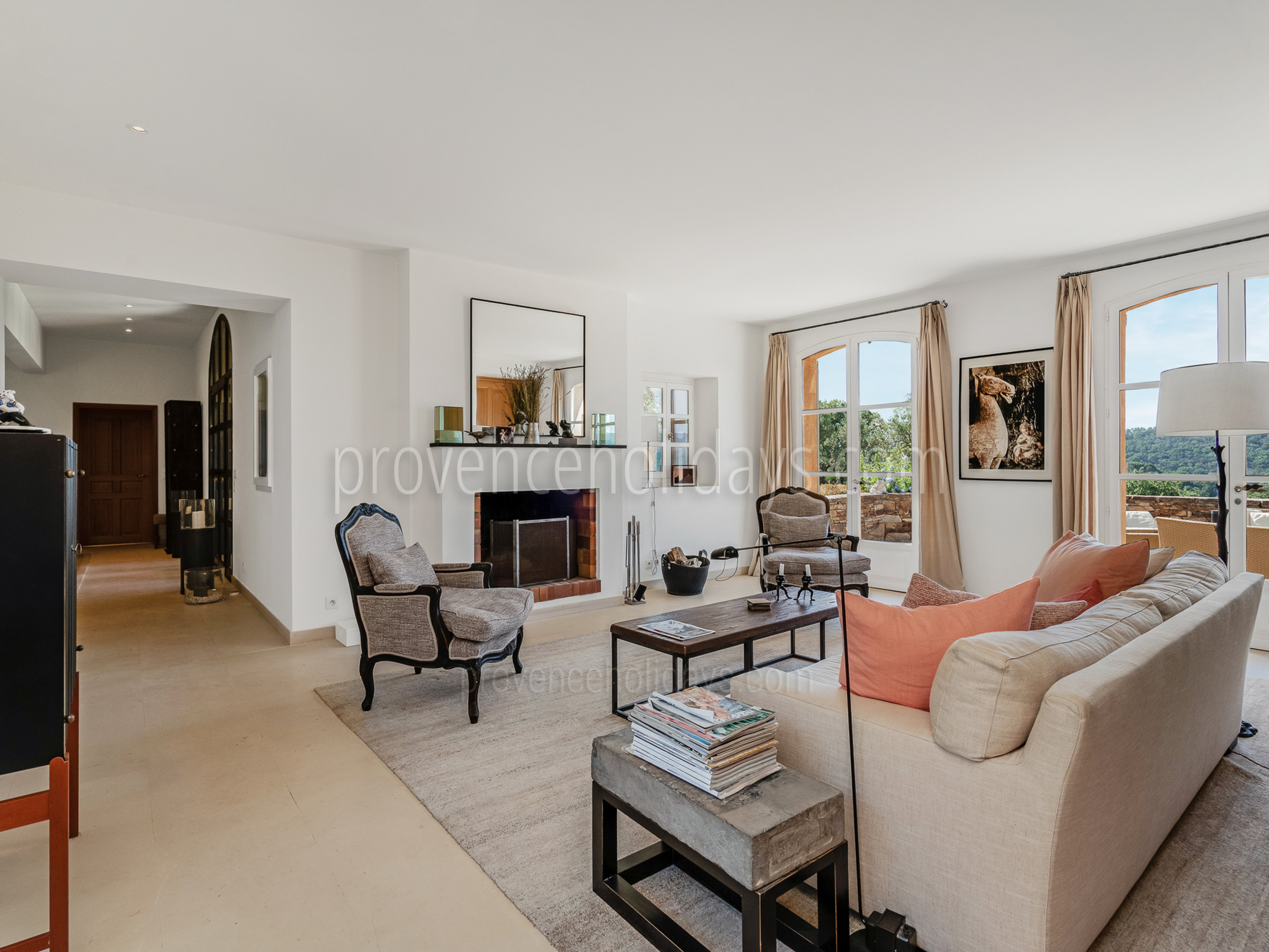 7 - Bastide Azurée: Villa: Interior