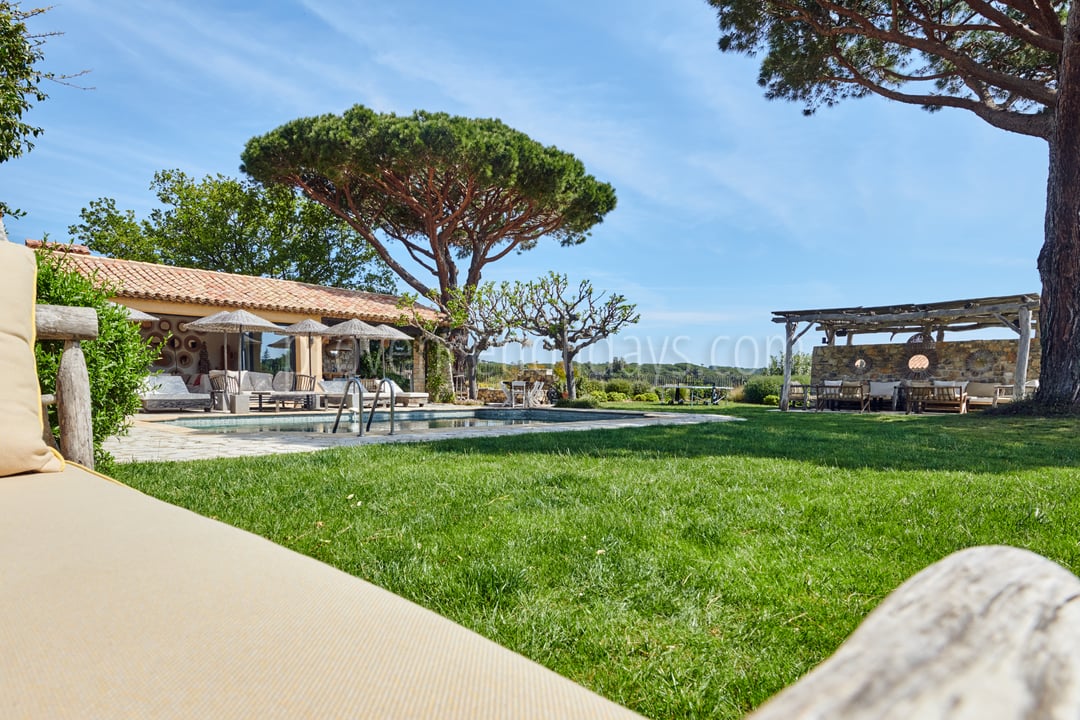 16 - Mas Spinelle: Villa: Exterior