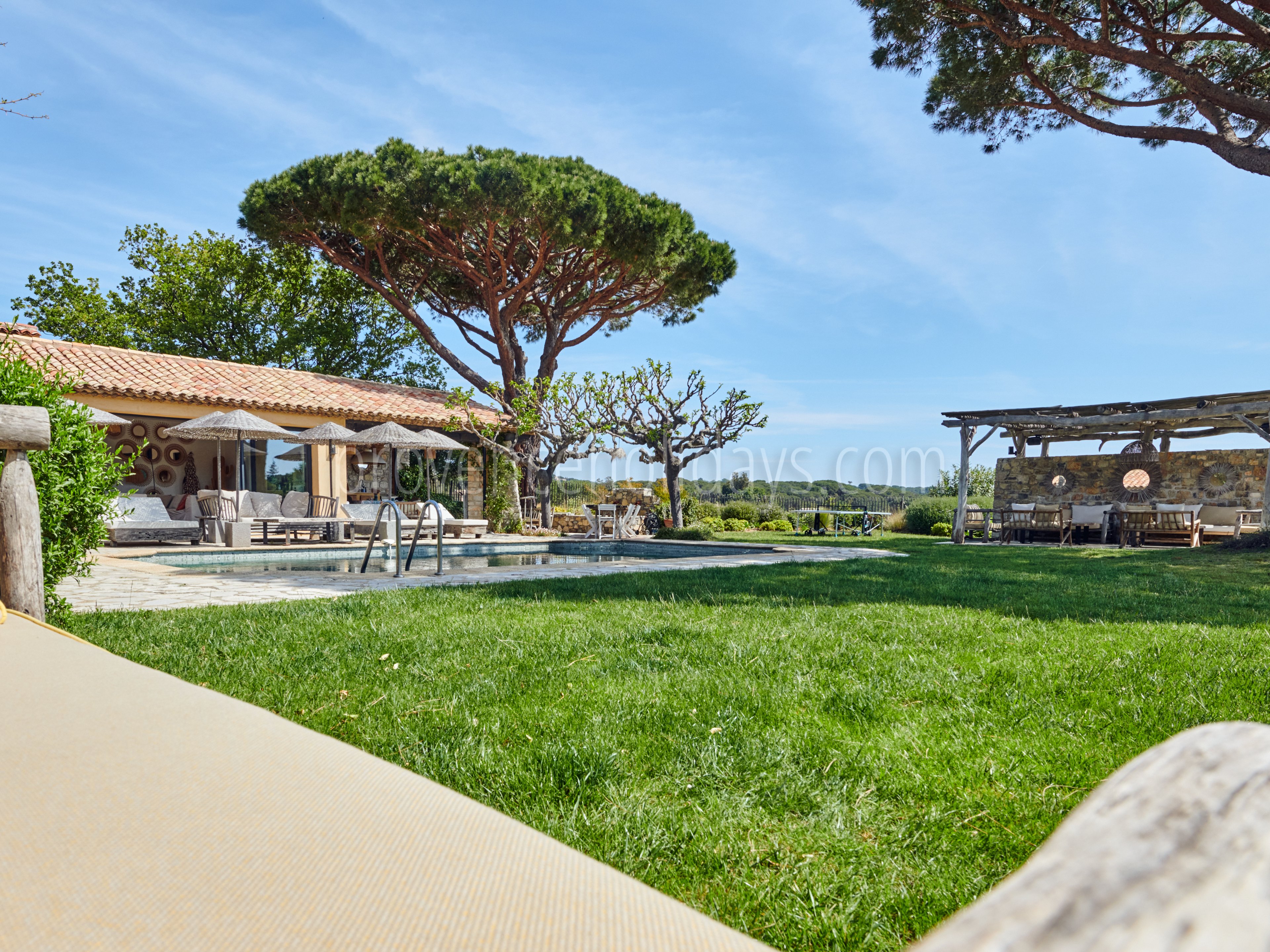 16 - Mas Spinelle: Villa: Exterior