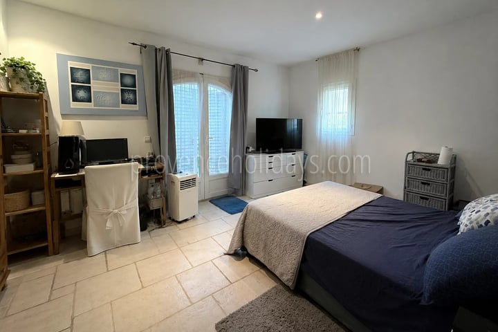 16 - Provençaalse villa in Cavalaire-sur-Mer: Villa: Bedroom